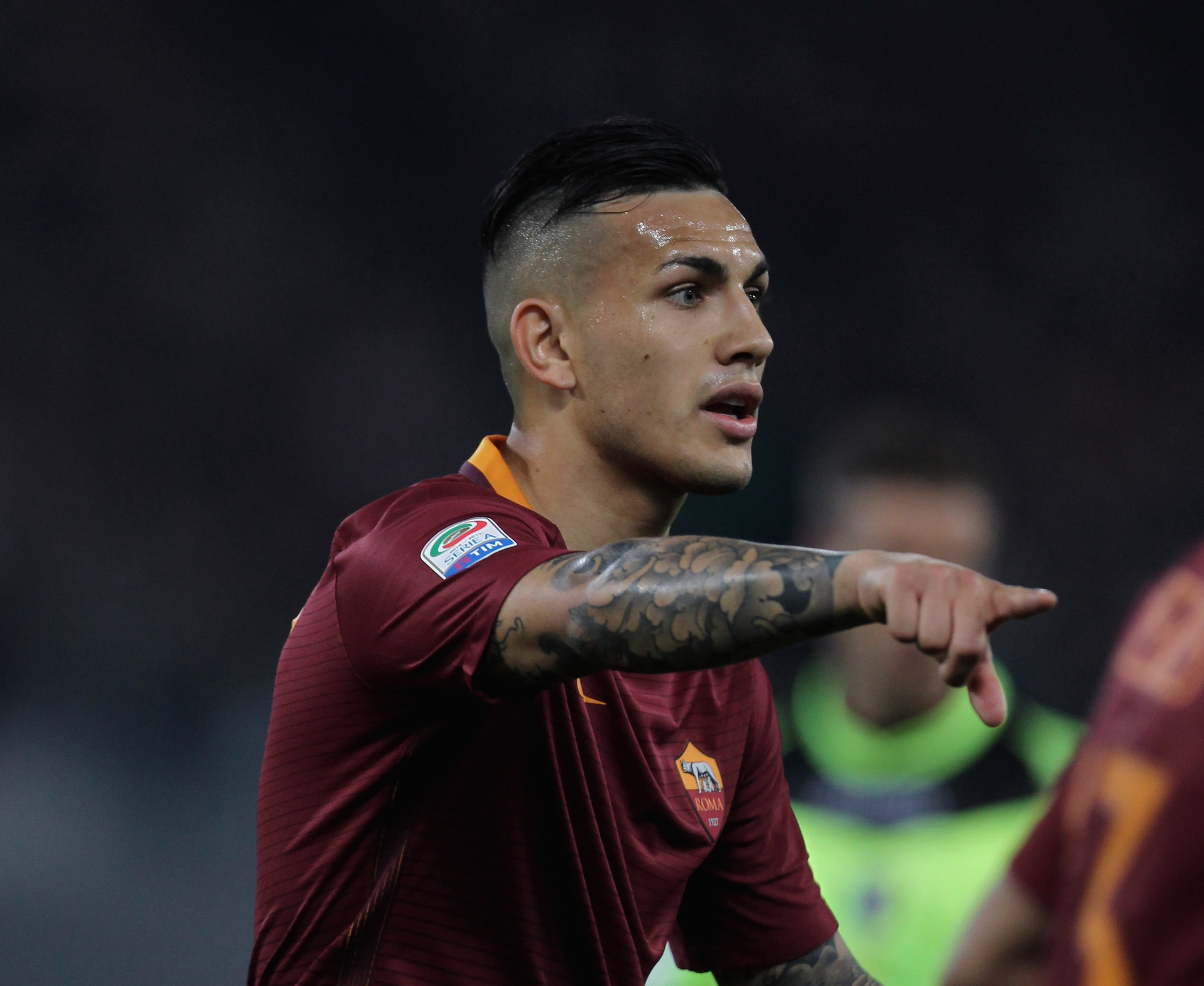 ROME, ITALY - APRIL 01:  Leandro Paredes of AS Roma gestures during the Serie A match between AS Roma and Empoli FC at Stadio Olimpico on April 1, 2017 in Rome, Italy.  (Photo by Paolo Bruno/Getty Images)