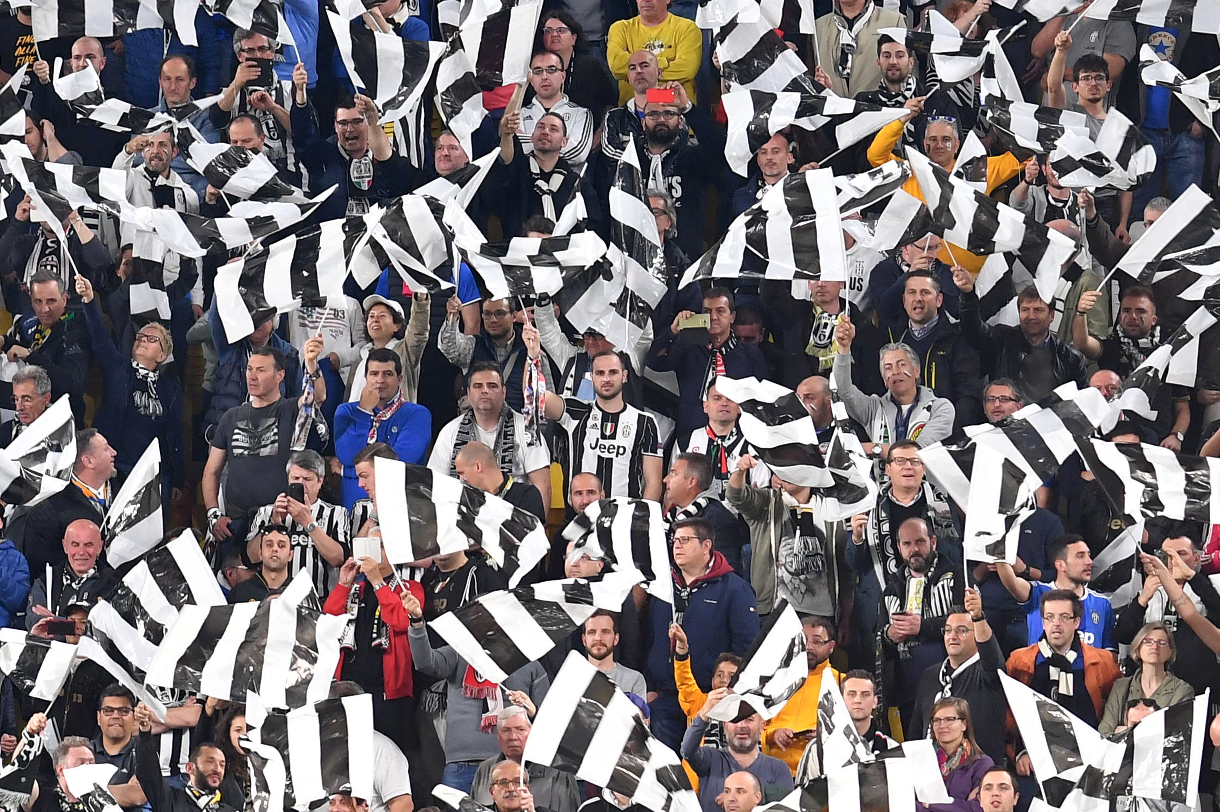 Juventus secured their place in the final of the Champions League on Tuesday after beating Monaco 2-1 in their semi-final second leg to win the tie 4-1 on aggregate. / AFP PHOTO / Alberto PIZZOLI        (Photo credit should read ALBERTO PIZZOLI/AFP/Getty Images)