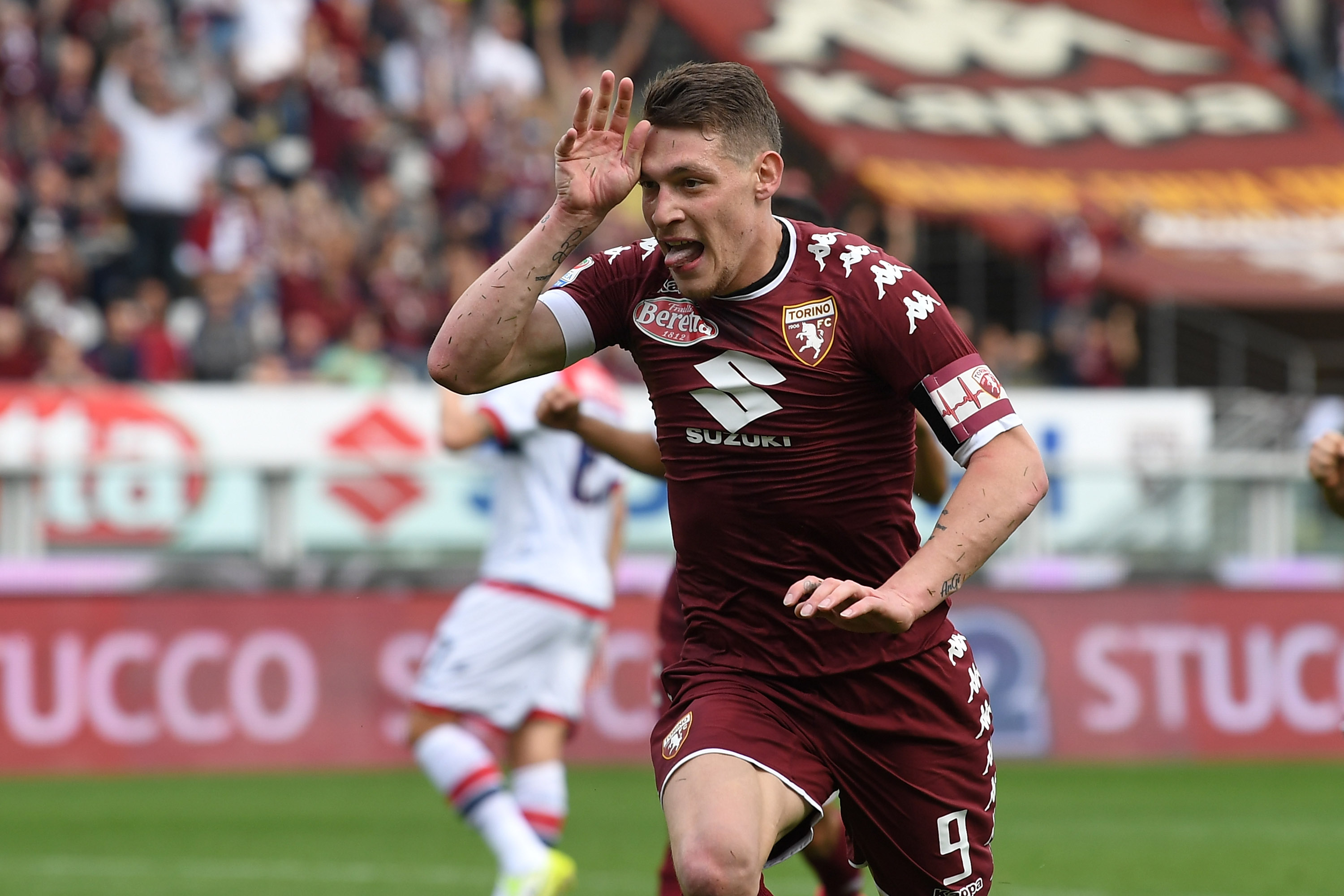 TURIN, ITALY - APRIL 15:  Andrea Belotti of FC Torino celebrates after scoring the opening goal from the penalty spot during the Serie A match between FC Torino and FC Crotone at Stadio Olimpico di Torino on April 15, 2017 in Turin, Italy.  (Photo by Valerio Pennicino/Getty Images)