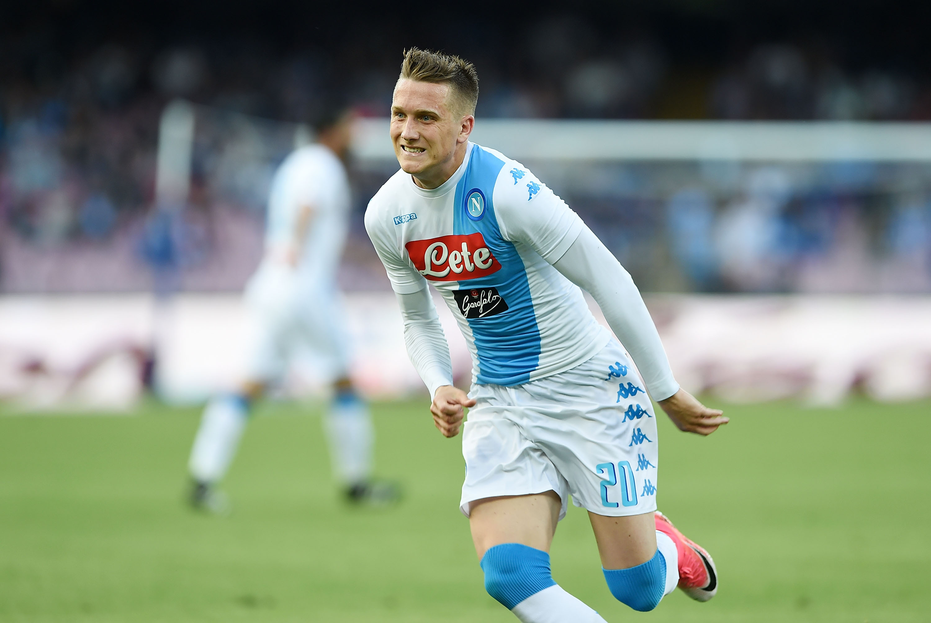 NAPLES, ITALY - MAY 06:  Piotr Zielinski during the Serie A match between SSC Napoli and Cagliari Calcio at Stadio San Paolo on May 6, 2017 in Naples, Italy.  (Photo by Francesco Pecoraro/Getty Images)