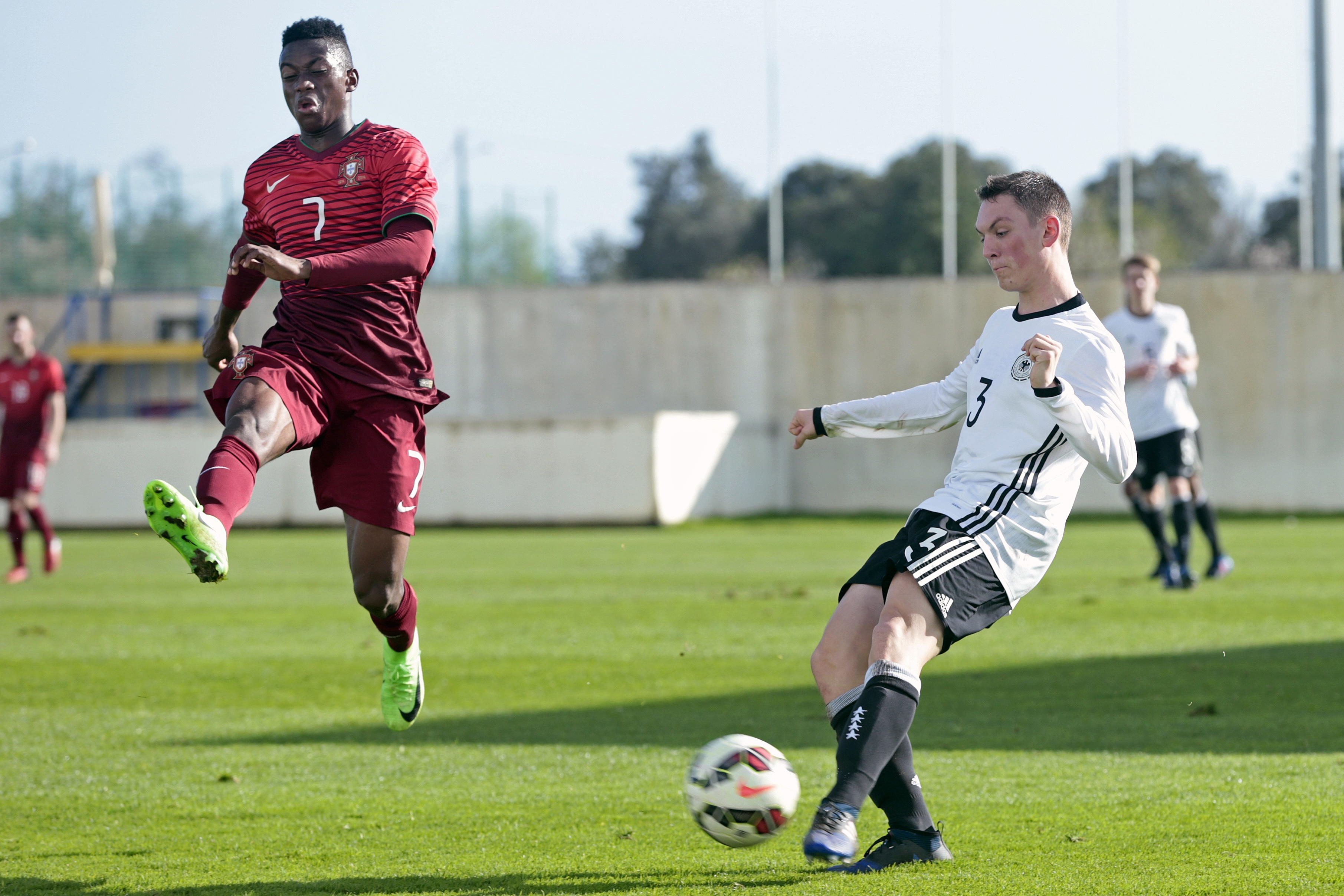 FERREIRAS, PORTUGAL - FEBRUARY 14: Pascal Hackethal (R) of Germany U17 challenges Umaro Embalo (L) of Portugal U17 during the U17 Algarve Cup Tournament Match between Portugal U17 and Germany U17 on February 14, 2017 in Ferreiras, Portugal. (Photo by Ricardo Nascimento/Bongarts/Getty Images)