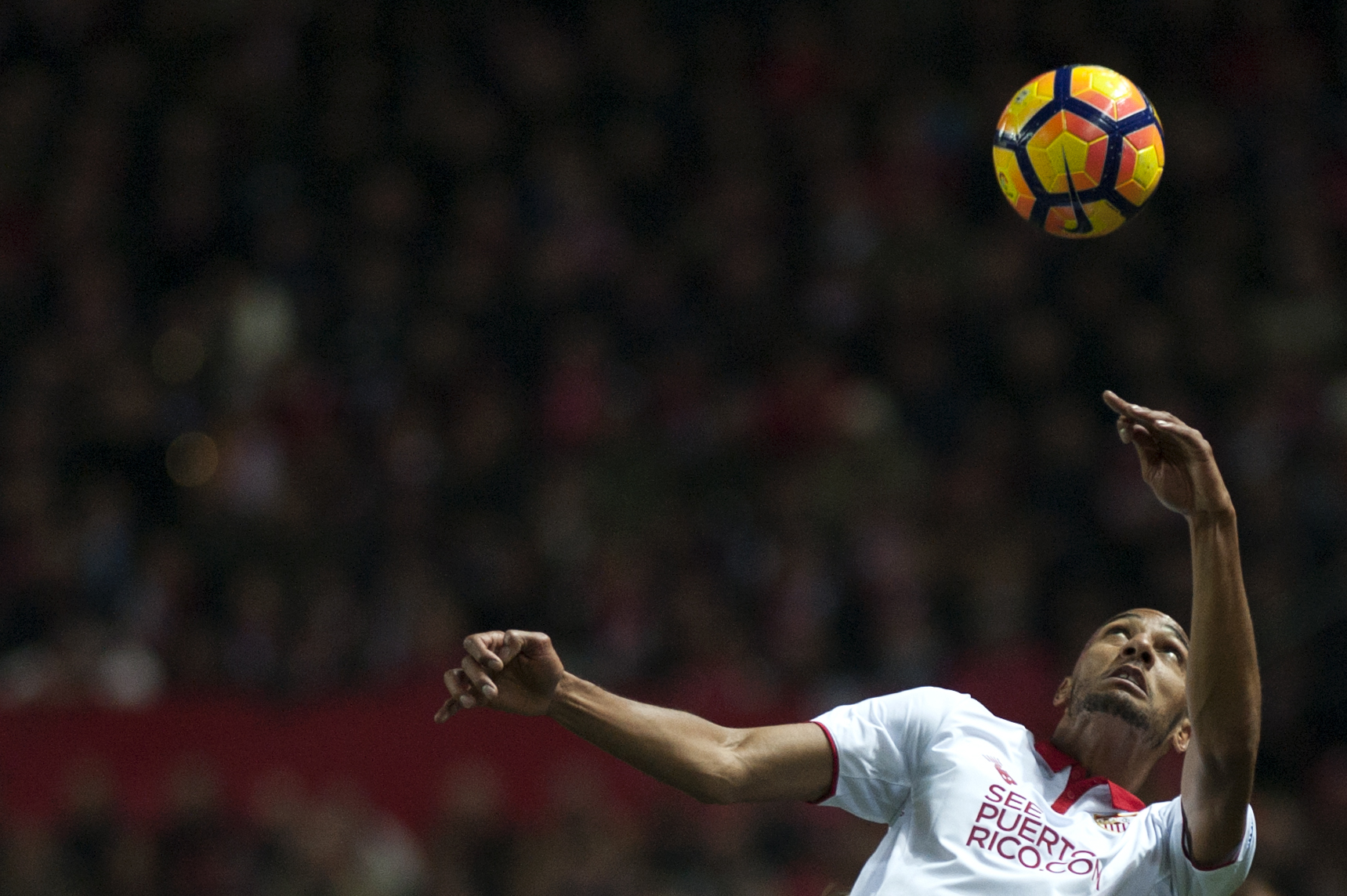 Sevilla's French midfielder Steven N'Zonzi eyes the ball during the Spanish league football match Sevilla FC vs Real Madrid CF at the Ramon Sanchez Pizjuan stadium in Sevilla on January 15, 2017. / AFP / JORGE GUERRERO        (Photo credit should read JORGE GUERRERO/AFP/Getty Images)