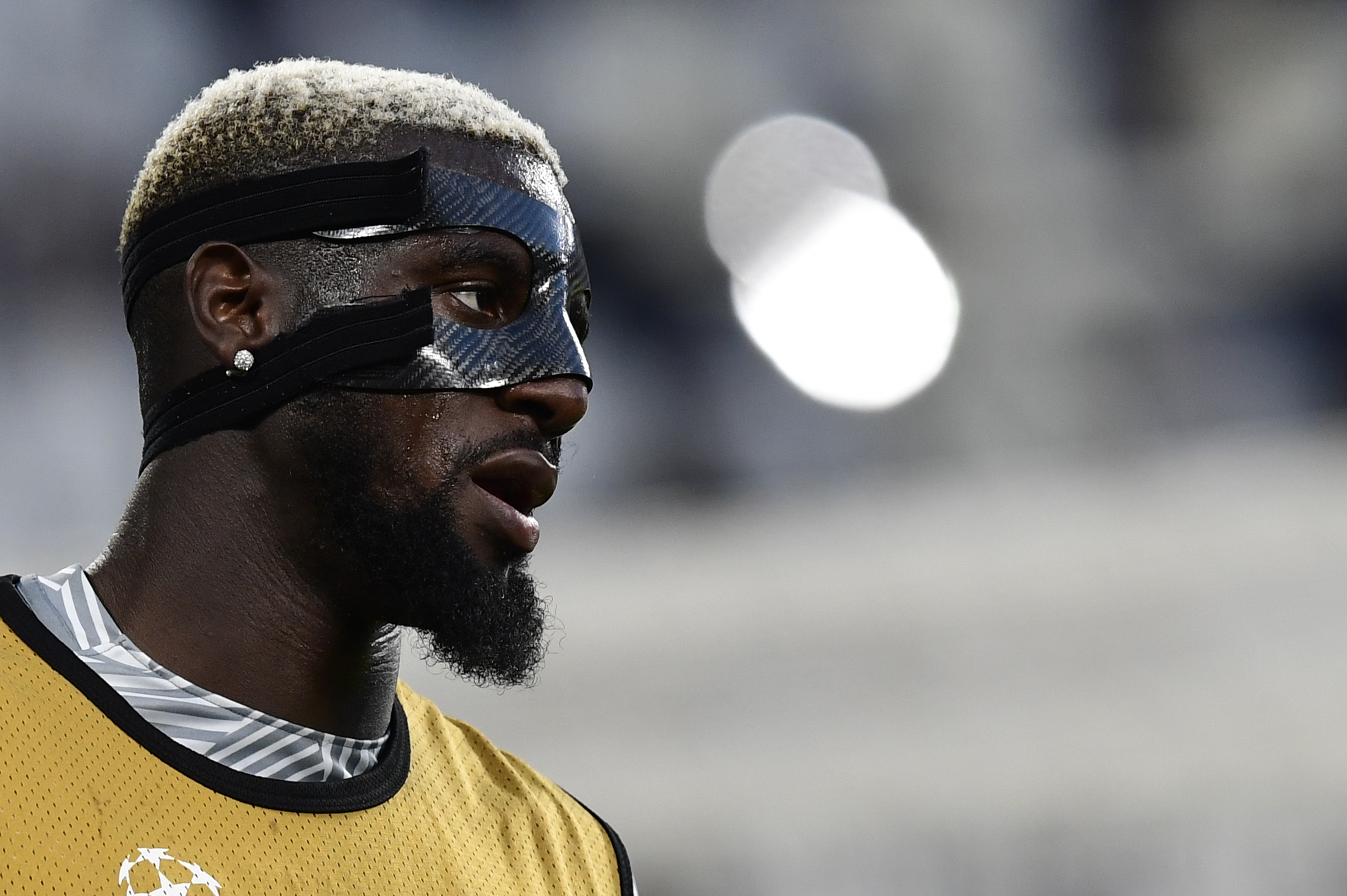 Monaco's French midfielder Tiemoue Bakayoko warms up before the UEFA Champions League semi final second leg football match Juventus vs Monaco, on May 9, 2017 at the Juventus stadium in Turin.  / AFP PHOTO / Miguel MEDINA        (Photo credit should read MIGUEL MEDINA/AFP/Getty Images)