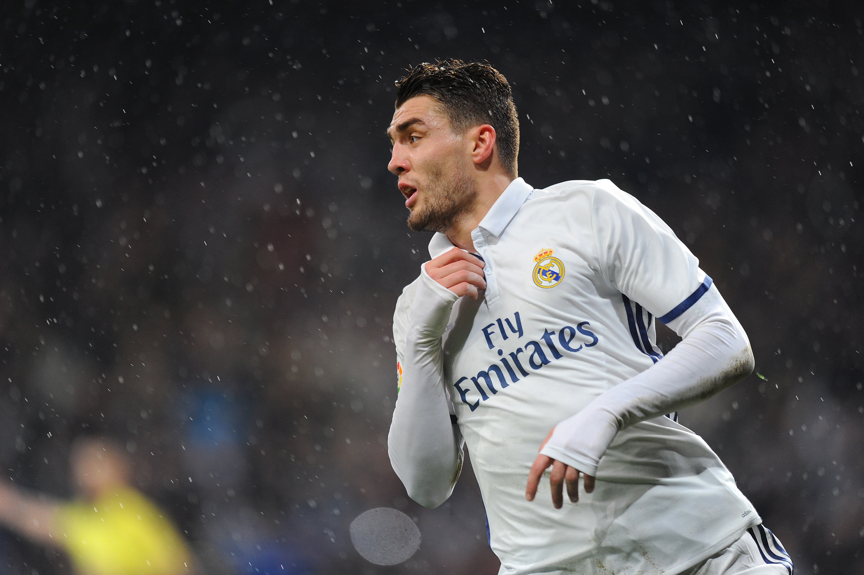MADRID, SPAIN - JANUARY 29:  Mateo Kovacic of Real Madrid celebrates after scoring Real's 1st during the La Liga match between Real Madrid CF and Real Sociedad de Futbol at the Bernabeu on January 29, 2017 in Madrid, Spain.  (Photo by Denis Doyle/Getty Images)