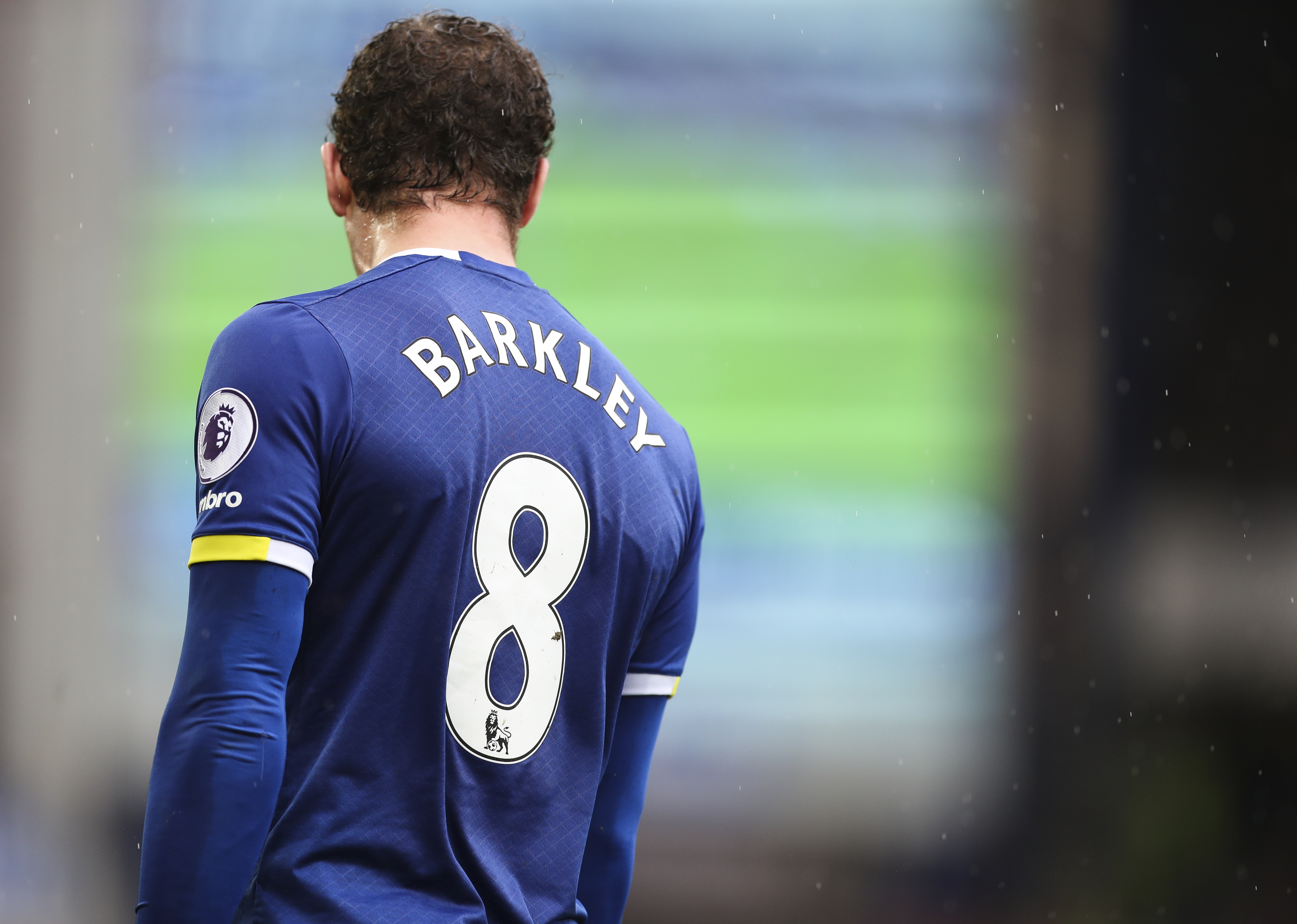 LIVERPOOL, ENGLAND - MARCH 18: Ross Barkley of Everton during the Premier League match between Everton and Hull City at Goodison Park on March 18, 2017 in Liverpool, England. (Photo by Mark Robinson/Getty Images)
