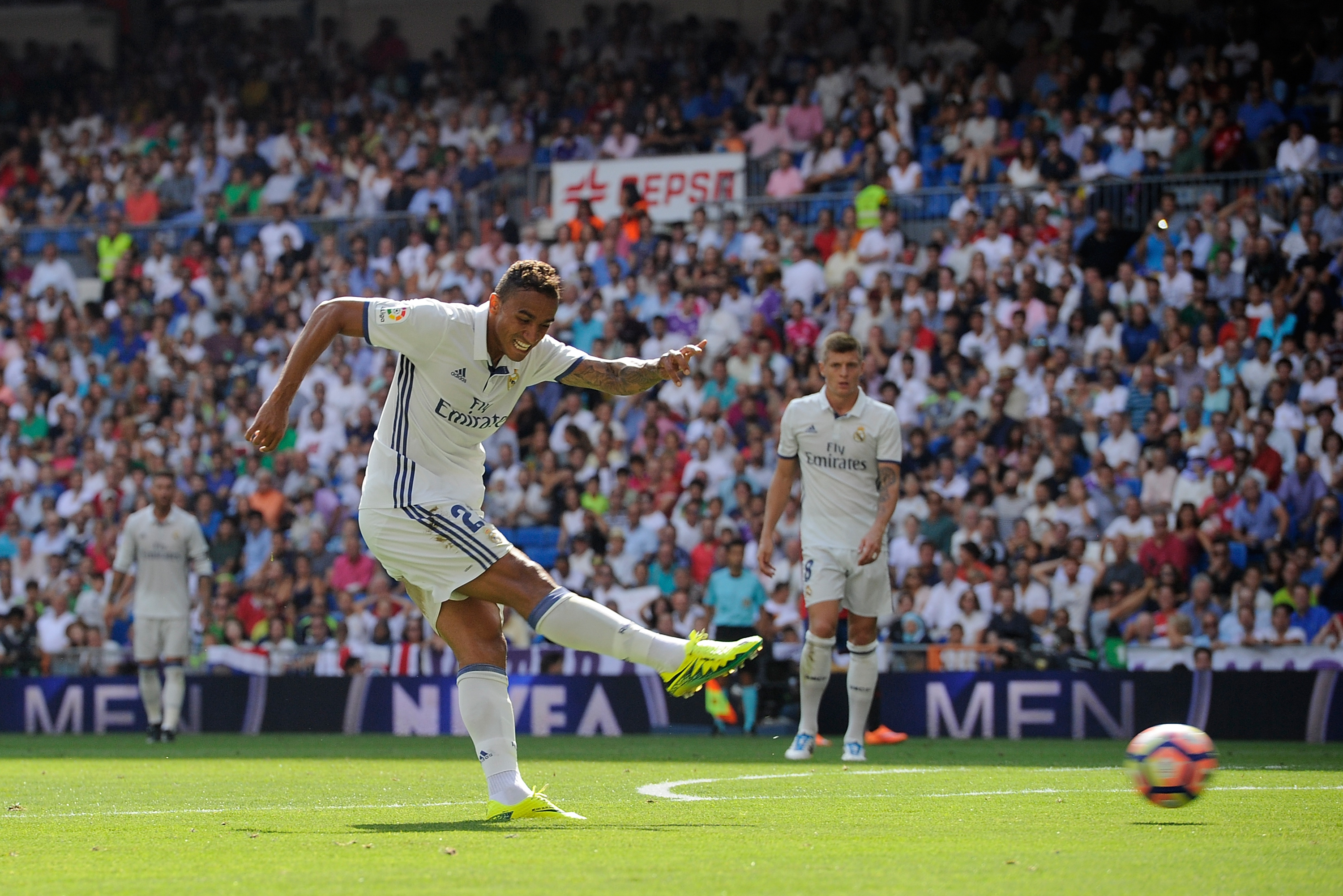 MADRID, SPAIN - SEPTEMBER 10:  Danilo of Real Madrid scores his team's 2nd goal during the La Liga match between Real Madrid CF and CA Osasuna at Estadio Santiago Bernabeu on September 10, 2016 in Madrid, Spain.  (Photo by Denis Doyle/Getty Images)