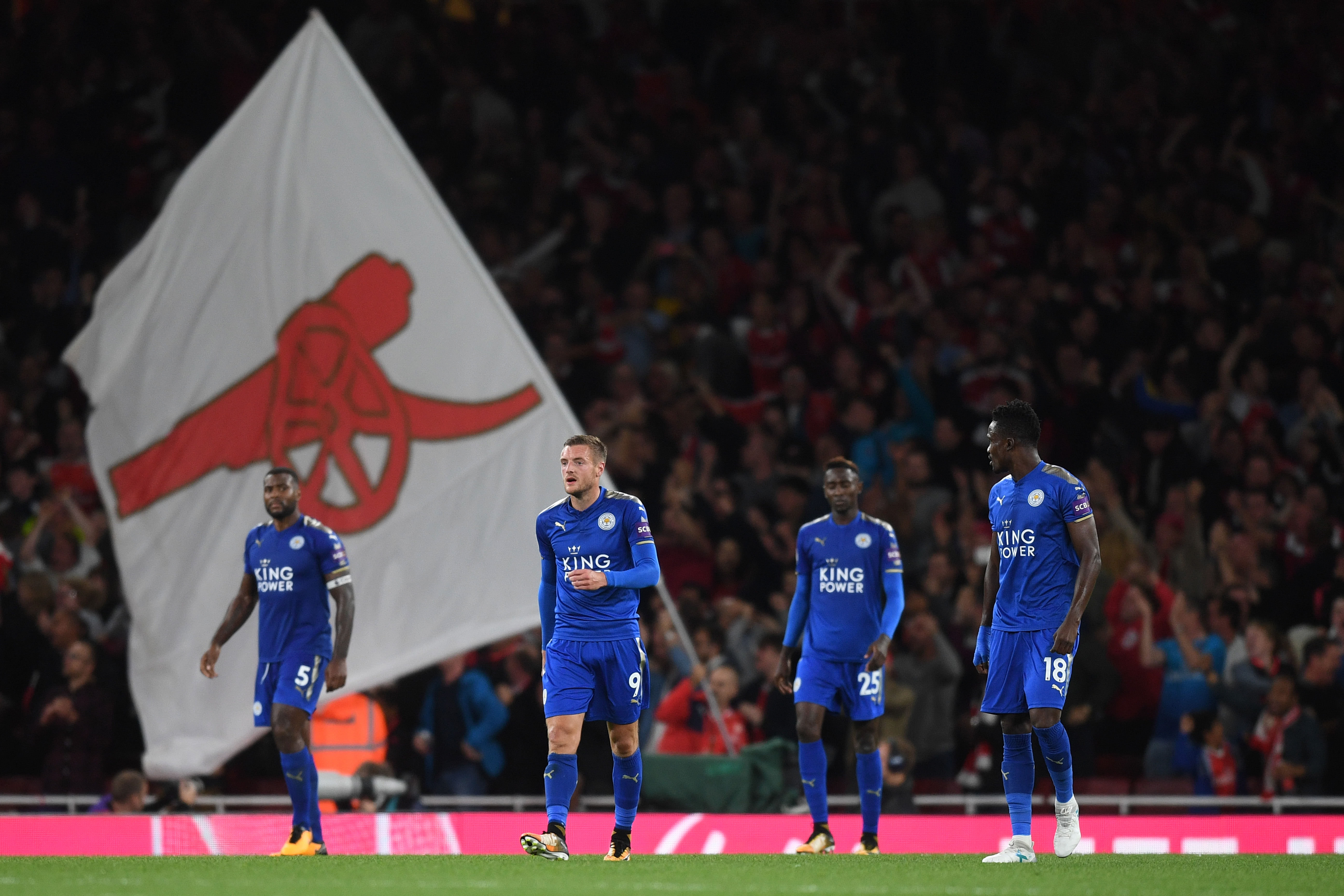 LONDON, ENGLAND - AUGUST 11:  Dejected Leicester players look on after conceding a fourth goal during the Premier League match between Arsenal and Leicester City at the Emirates Stadium on August 11, 2017 in London, England.  (Photo by Michael Regan/Getty Images)