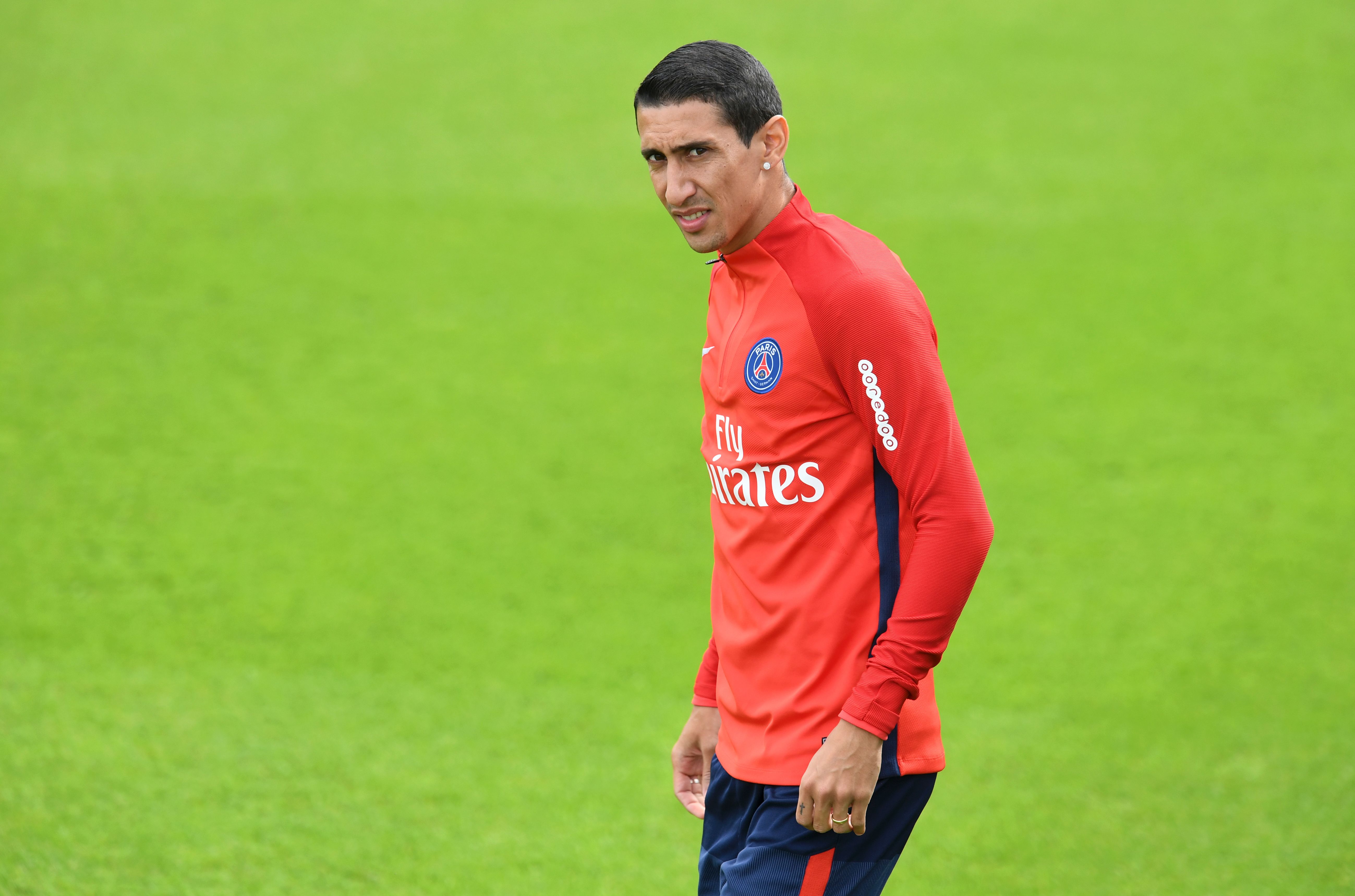 Paris Saint-Germain's Argentinian forward Angel Di Maria attends a training session at the Camp des Loges in Saint-Germain-en-Laye, near Paris, on August 11, 2017.  / AFP PHOTO / ALAIN JOCARD        (Photo credit should read ALAIN JOCARD/AFP/Getty Images)