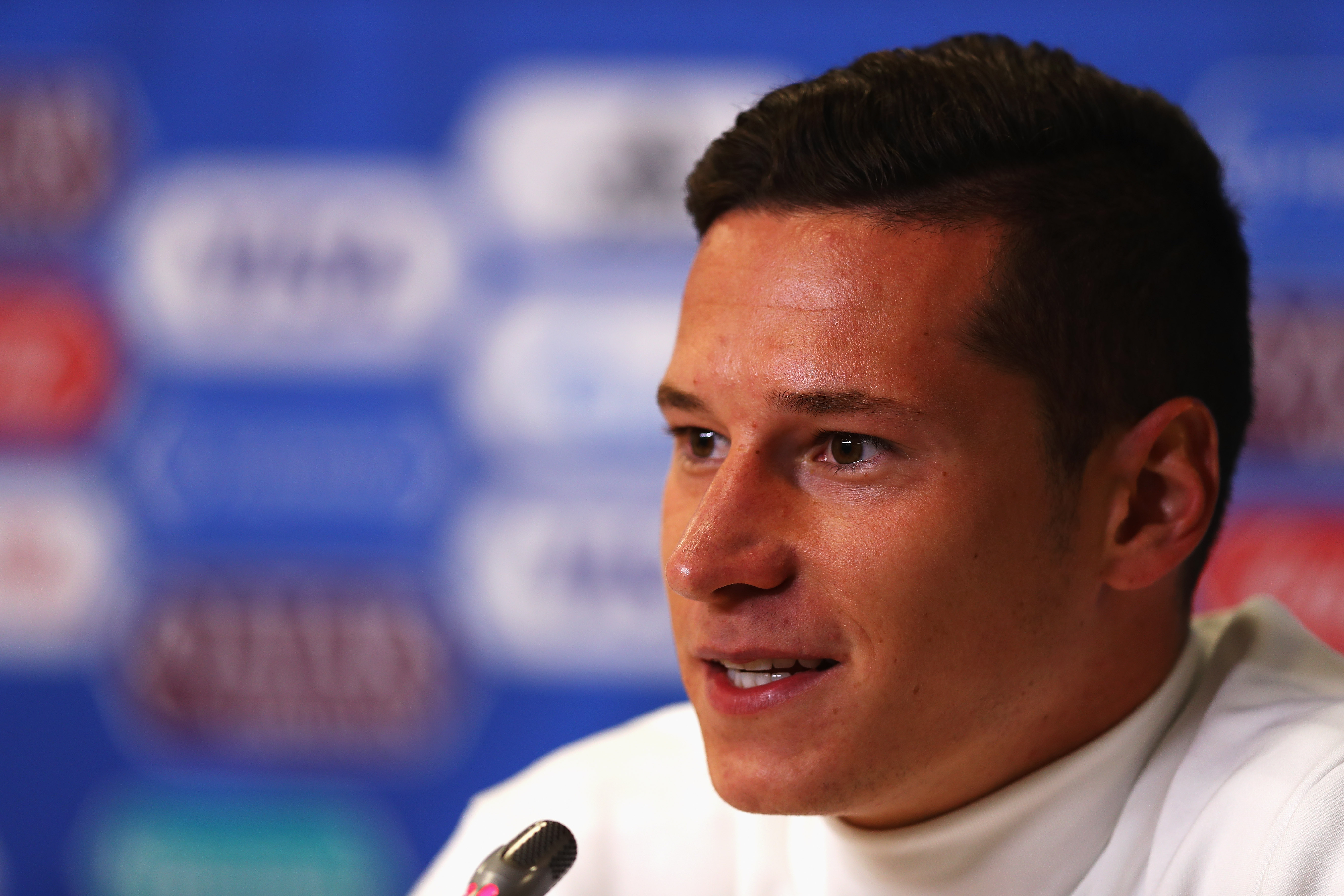 SAINT PETERSBURG, RUSSIA - JULY 01:  Julian Draxler of Germany speaks at the German Press Conference during the FIFA Confederations Cup on July 1, 2017 in Saint Petersburg, Russia.  (Photo by Dean Mouhtaropoulos/Getty Images)