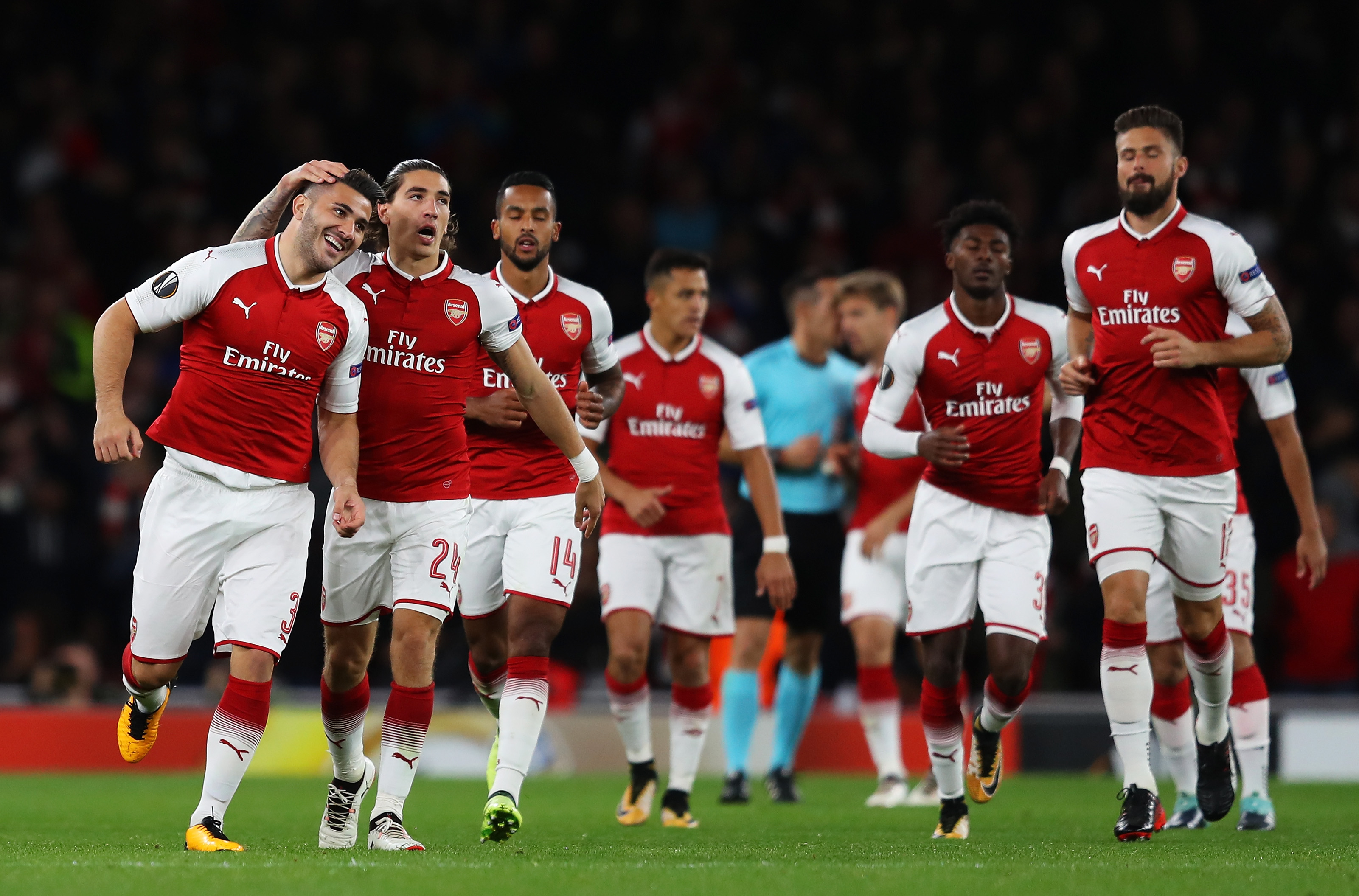 LONDON, ENGLAND - SEPTEMBER 14:  Sead Kolasinac of Arsenal celebrates scoring the first Arsenal goal with team mates during the UEFA Europa League group H match between Arsenal FC and 1. FC Koeln at Emirates Stadium on September 14, 2017 in London, United Kingdom.  (Photo by Richard Heathcote/Getty Images)