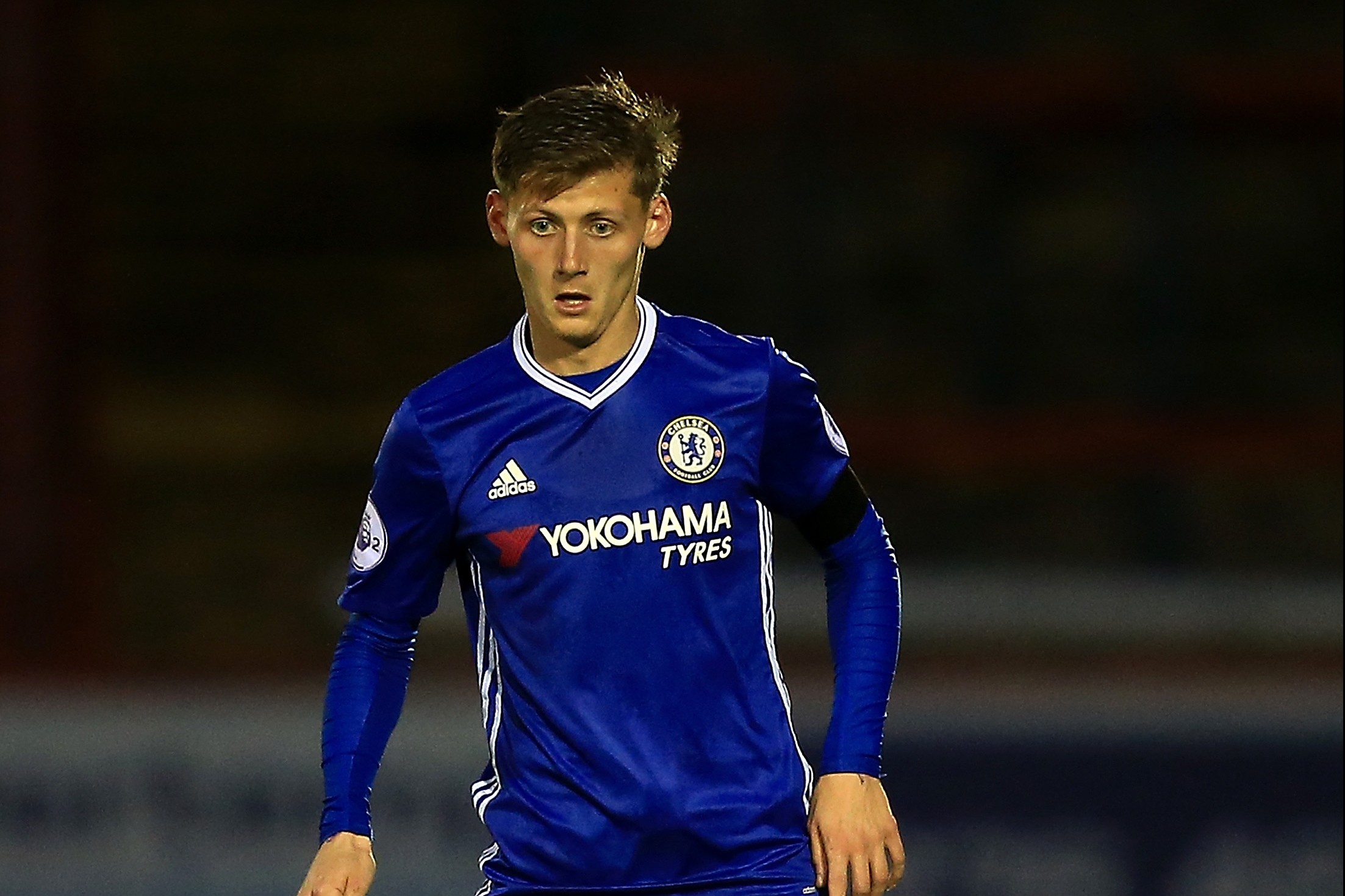 ALDERSHOT, ENGLAND - APRIL 21:  Kyle Scott of Everton in action during the Premier League 2 match between Chelsea and Everton on April 21, 2017 in Aldershot, England.  (Photo by Ben Hoskins/Getty Images)