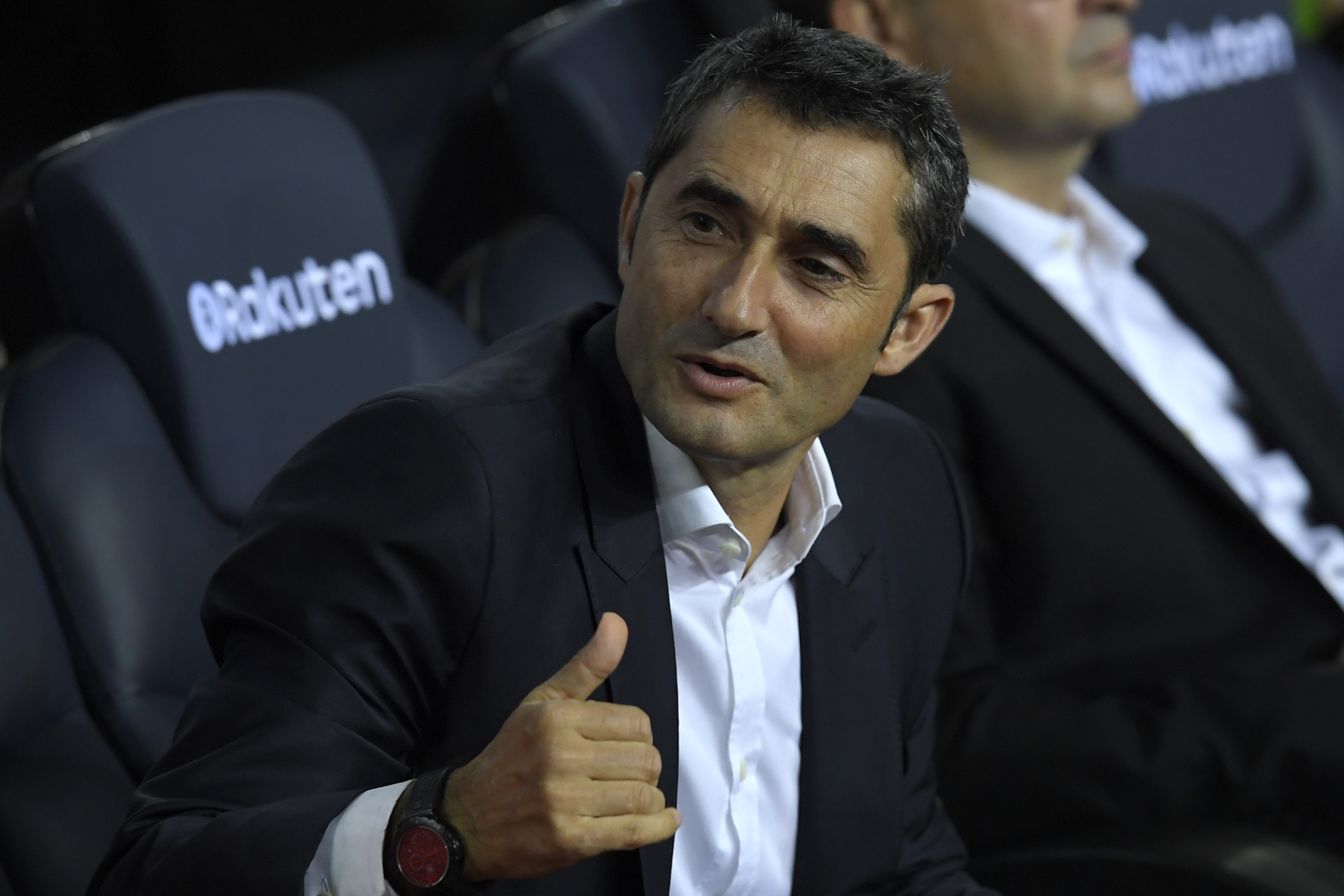 Barcelona's coach Ernesto Valverde looks on before the Spanish Liga football match Barcelona vs Espanyol at the Camp Nou stadium in Barcelona on September 9, 2017. / AFP PHOTO / LLUIS GENE        (Photo credit should read LLUIS GENE/AFP/Getty Images)