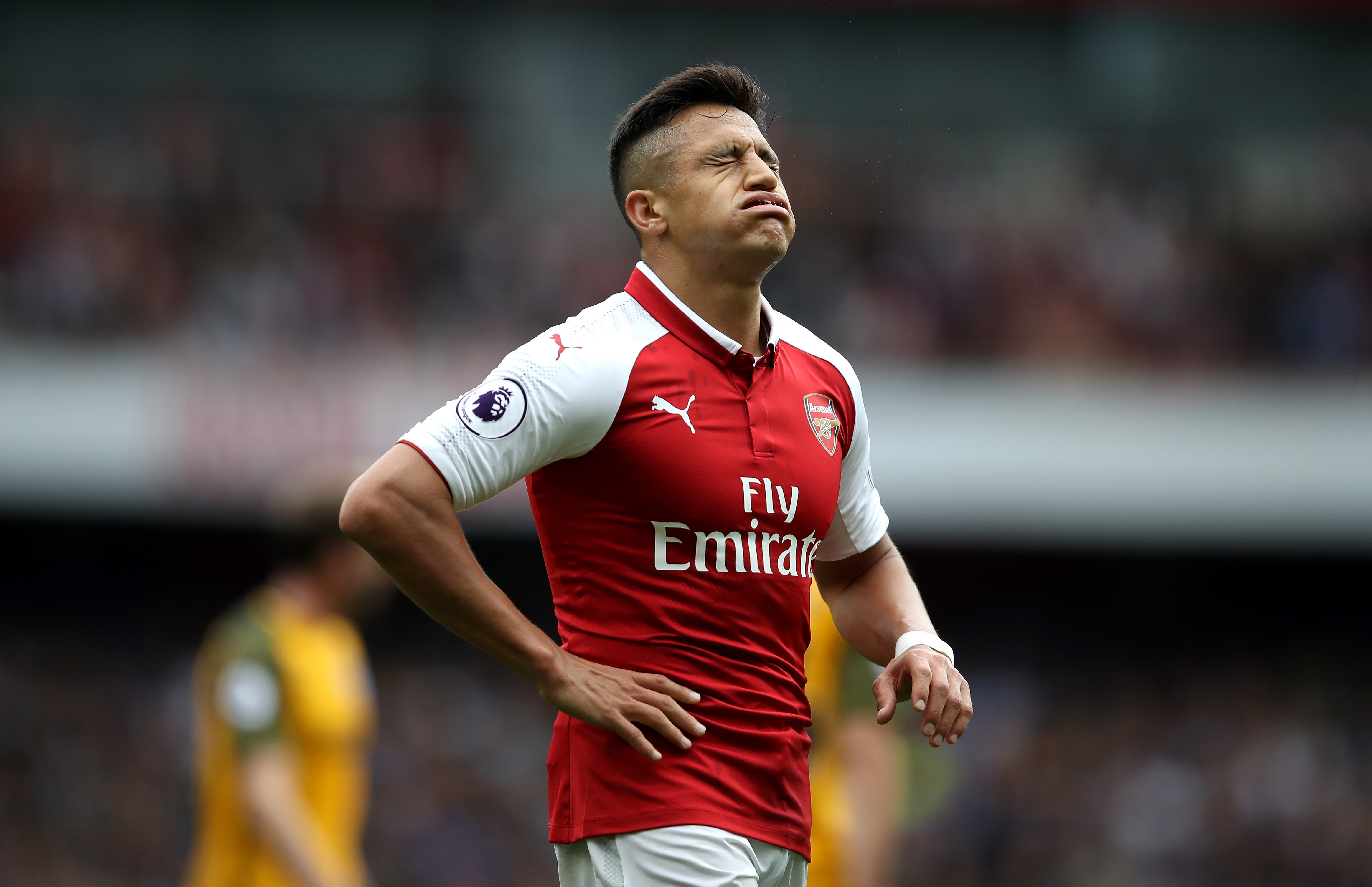 LONDON, ENGLAND - OCTOBER 01:  Alexis Sanchez of Arsenal reacts during the Premier League match between Arsenal and Brighton and Hove Albion at Emirates Stadium on October 1, 2017 in London, England.  (Photo by Julian Finney/Getty Images)