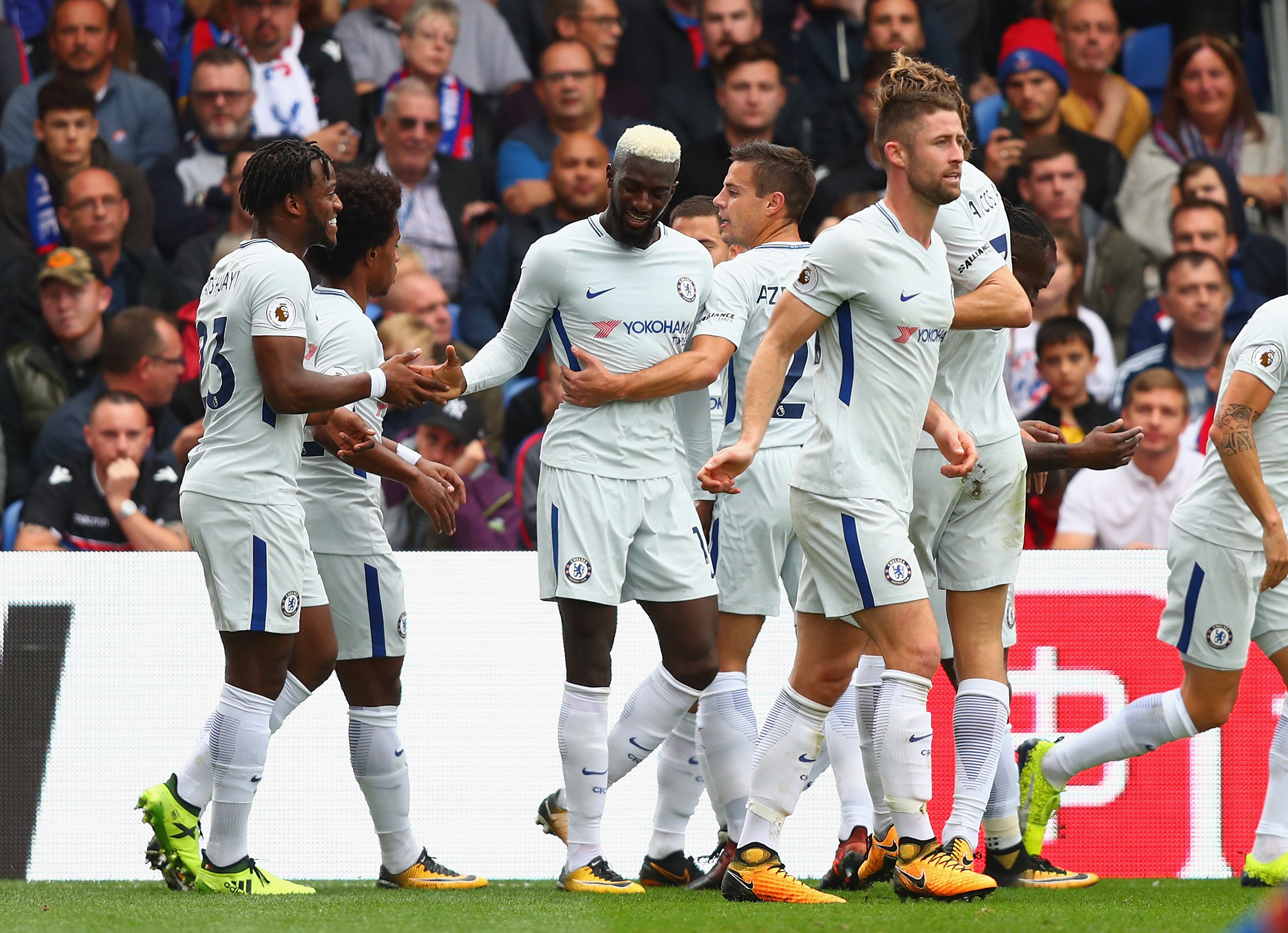 LONDON, ENGLAND - OCTOBER 14: Tiemoue Bakayoko of Chelsea celebrates scoring his sides first goal with his Chelsea team mates during the Premier League match between Crystal Palace and Chelsea at Selhurst Park on October 14, 2017 in London, England.  (Photo by Clive Rose/Getty Images)