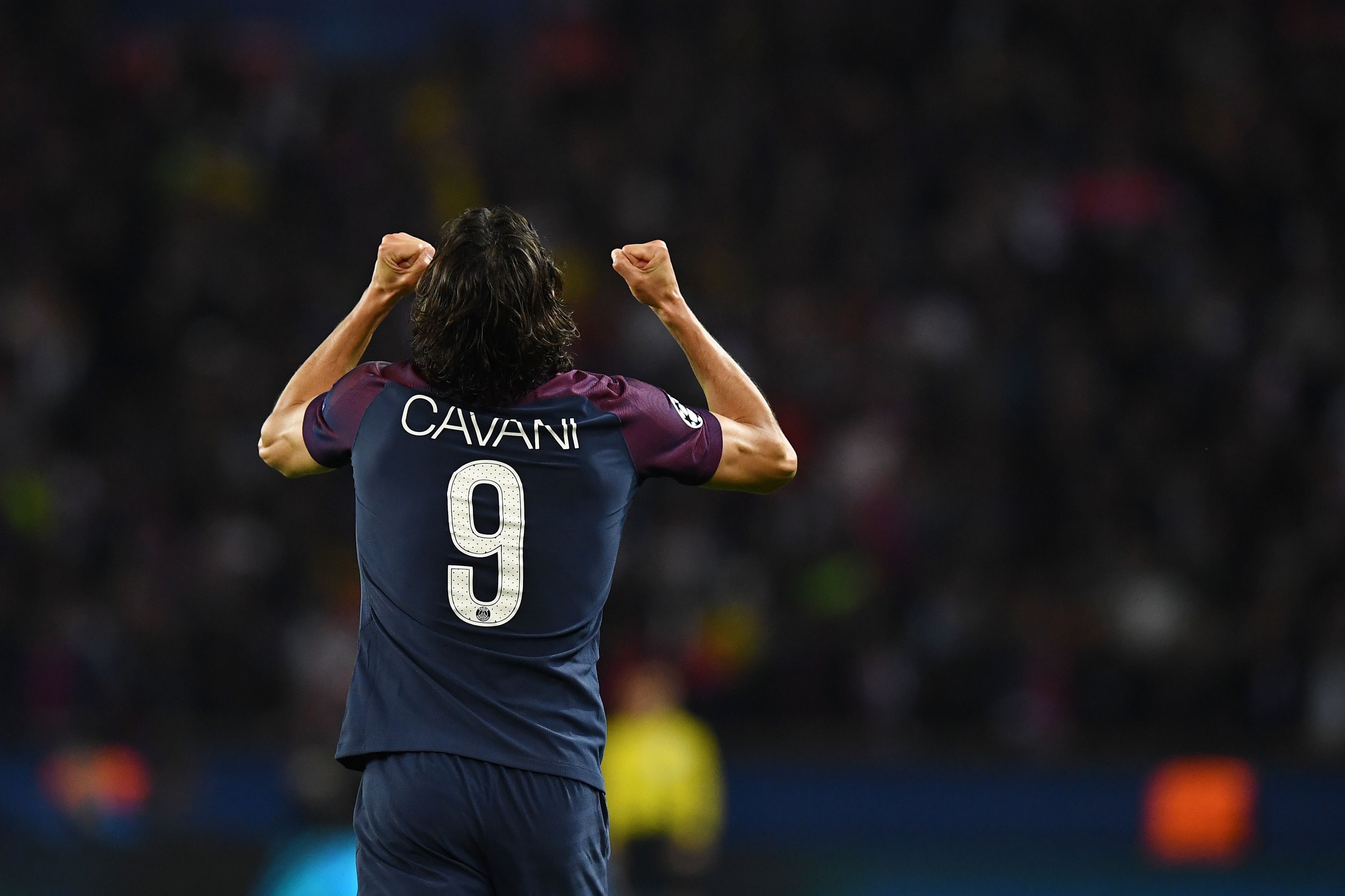 Will it be Atletico Madrid or Chelsea for Cavani? (Photo courtesy - Franck Fife/AFP/Getty Images)