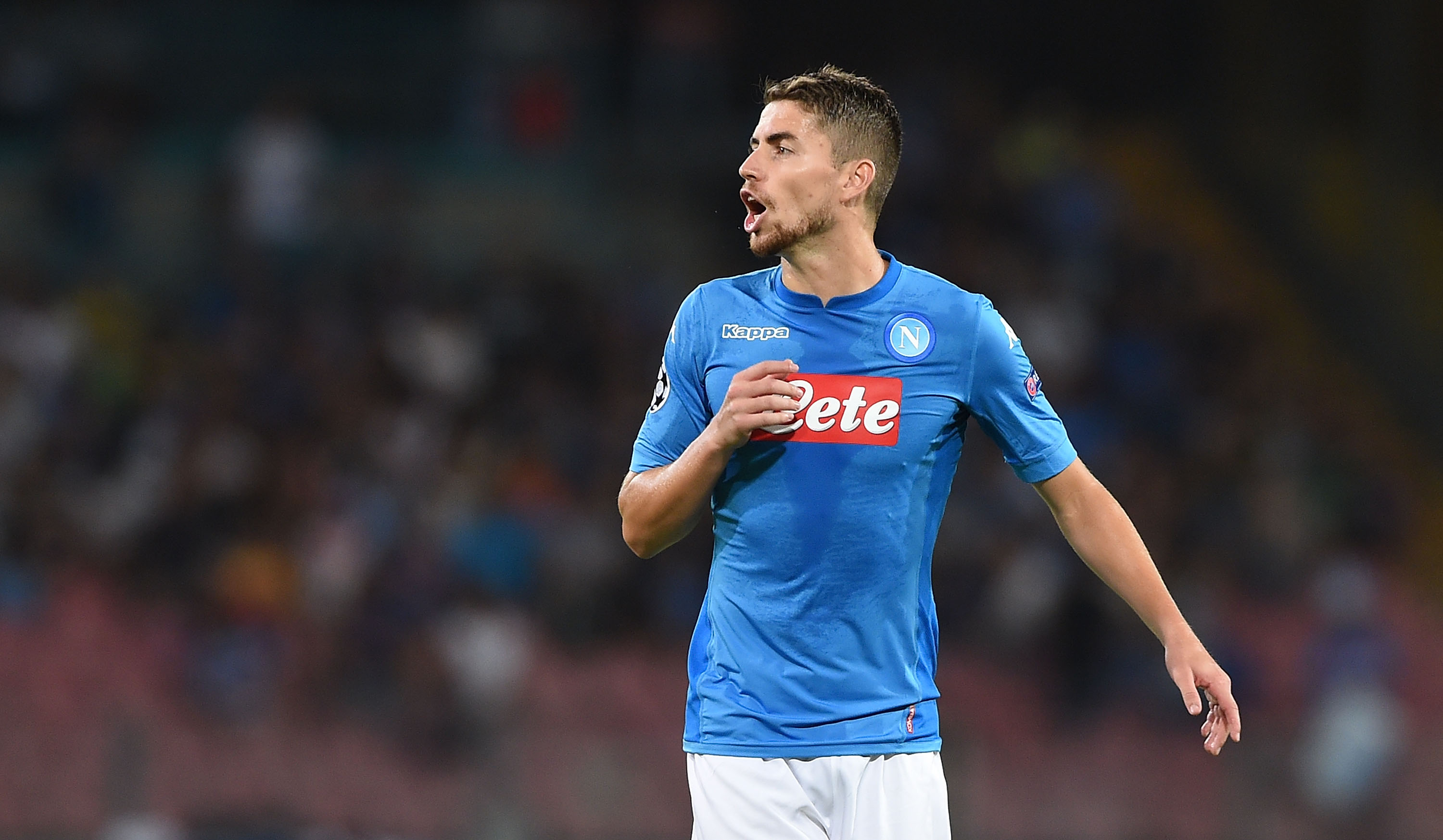 NAPLES, ITALY - AUGUST 16:  Jorginho of SSC Napoli in action during the UEFA Champions League Qualifying Play-Offs Round First Leg match between SSC Napoli and OGC Nice at Stadio San Paolo on August 16, 2017 in Naples, Italy.  (Photo by Francesco Pecoraro/Getty Images)