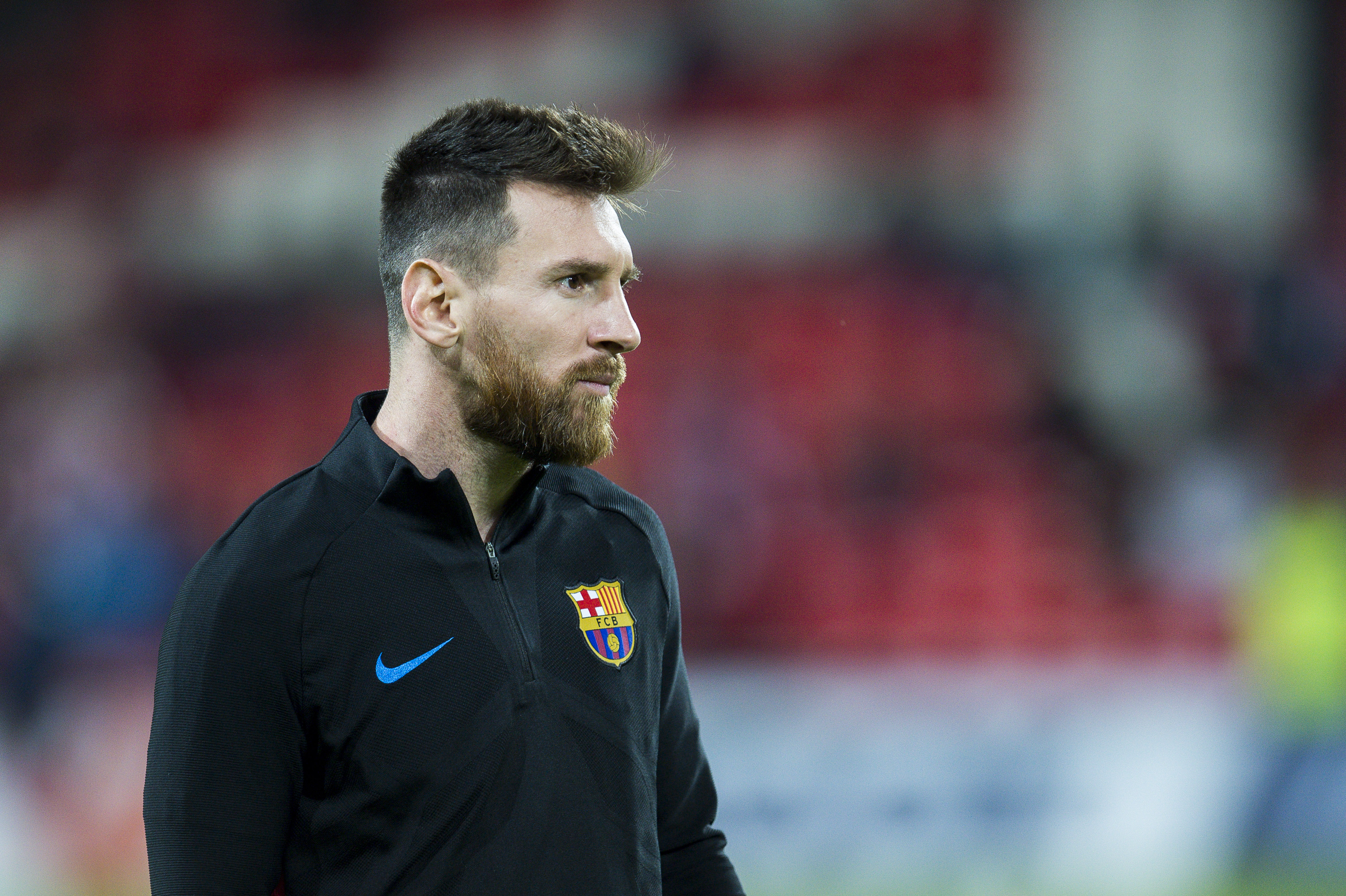 BILBAO, SPAIN - OCTOBER 28:  Lionel Messi of FC Barcelona looks on prior to the start the La Liga match between Athletic Club Bilbao and FC Barcelona at San Mames Stadium on October 28, 2017 in Bilbao, Spain.  (Photo by Juan Manuel Serrano Arce/Getty Images)