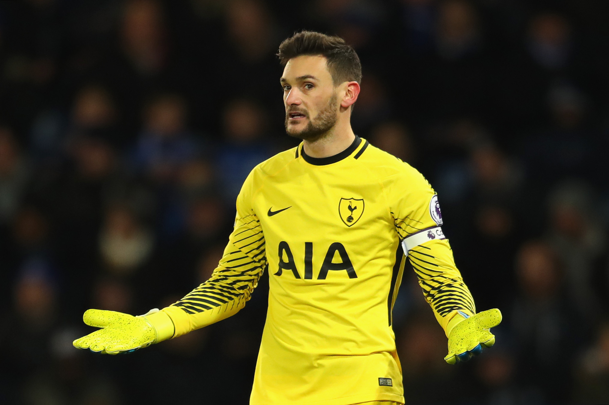 LEICESTER, ENGLAND - NOVEMBER 28:  Hugo Lloris of Tottenham Hotspur reacts  during the Premier League match between Leicester City and Tottenham Hotspur at The King Power Stadium on November 28, 2017 in Leicester, England.  (Photo by Catherine Ivill/Getty Images)