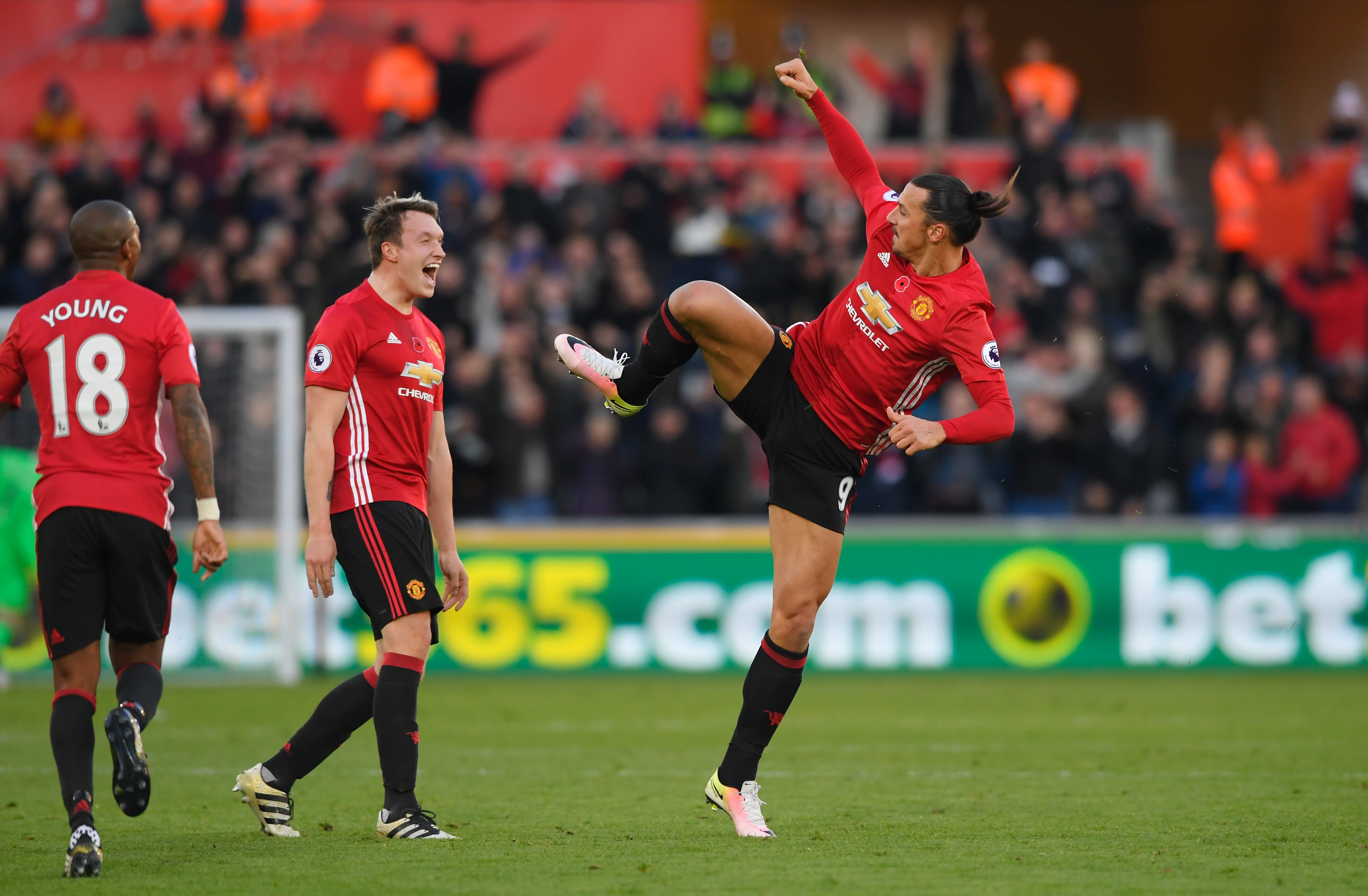 SWANSEA, WALES - NOVEMBER 06:  Zlatan Ibrahimovic of Manchester United celebrates scoring his sides second goal with Phil Jones of Manchester United during the Premier League match between Swansea City and Manchester United at Liberty Stadium on November 6, 2016 in Swansea, Wales.  (Photo by Stu Forster/Getty Images)