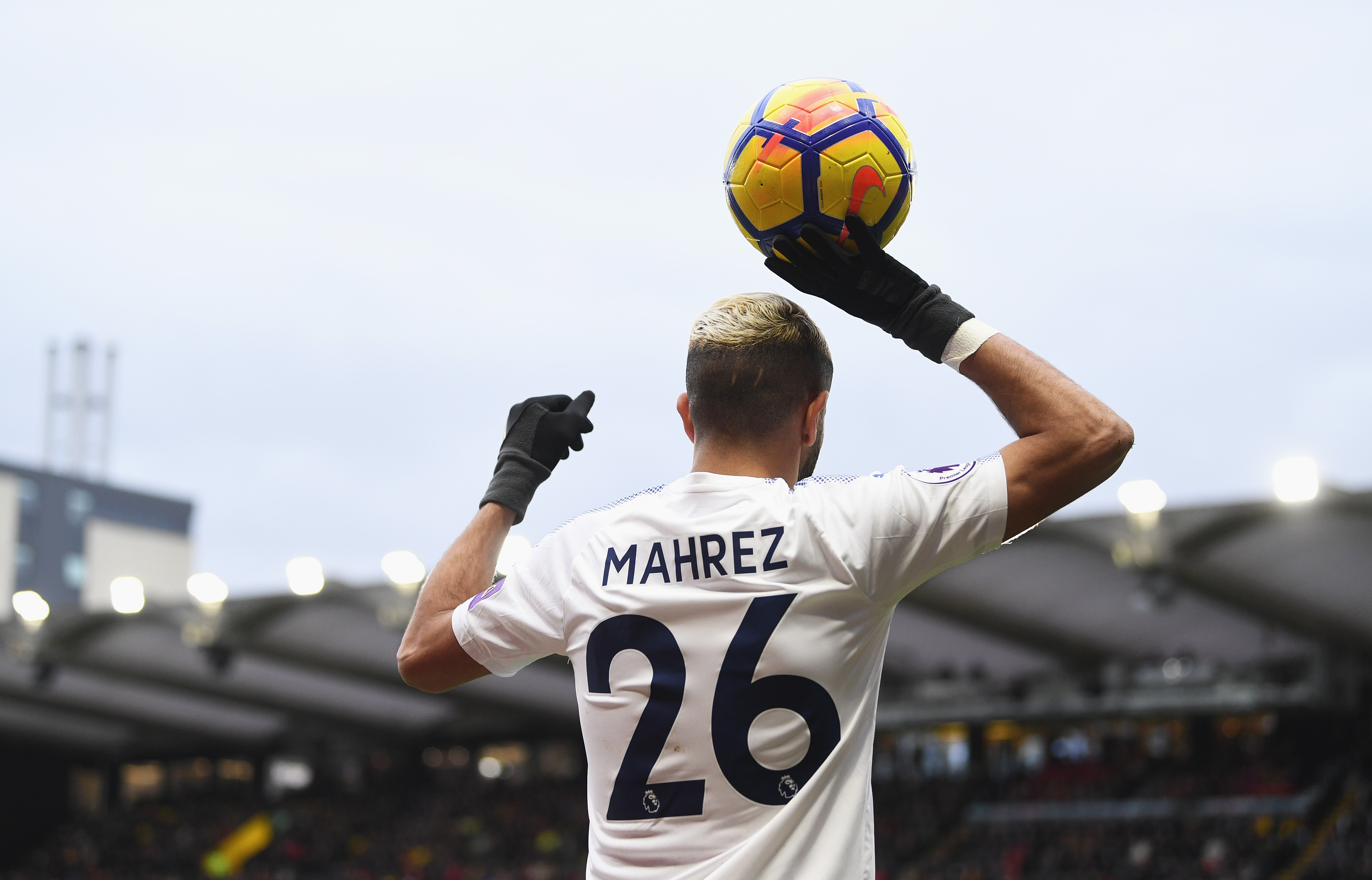 WATFORD, ENGLAND - DECEMBER 26:  Riyad Mahrez of Leicester City prepares to take a throw in during the Premier League match between Watford and Leicester City at Vicarage Road on December 26, 2017 in Watford, England.  (Photo by Michael Regan/Getty Images)