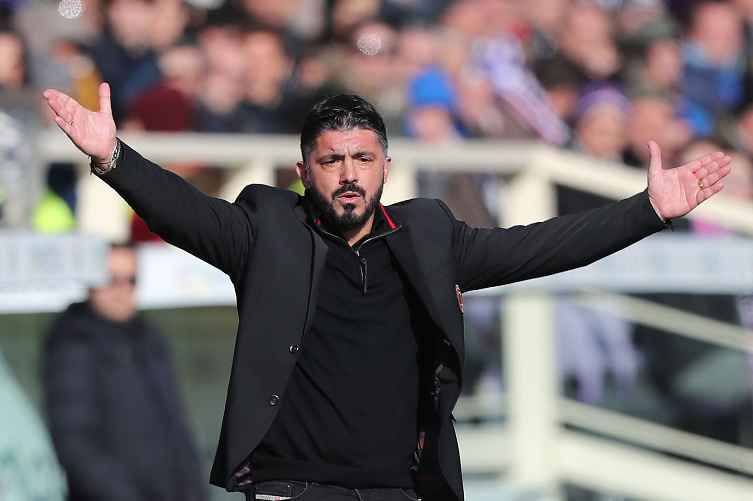 FLORENCE, ITALY - DECEMBER 30: Gennaro Gattuso manager of AC Milan gestures during the serie A match between ACF Fiorentina and AC Milan at Stadio Artemio Franchi on December 30, 2017 in Florence, Italy.  (Photo by Gabriele Maltinti/Getty Images)