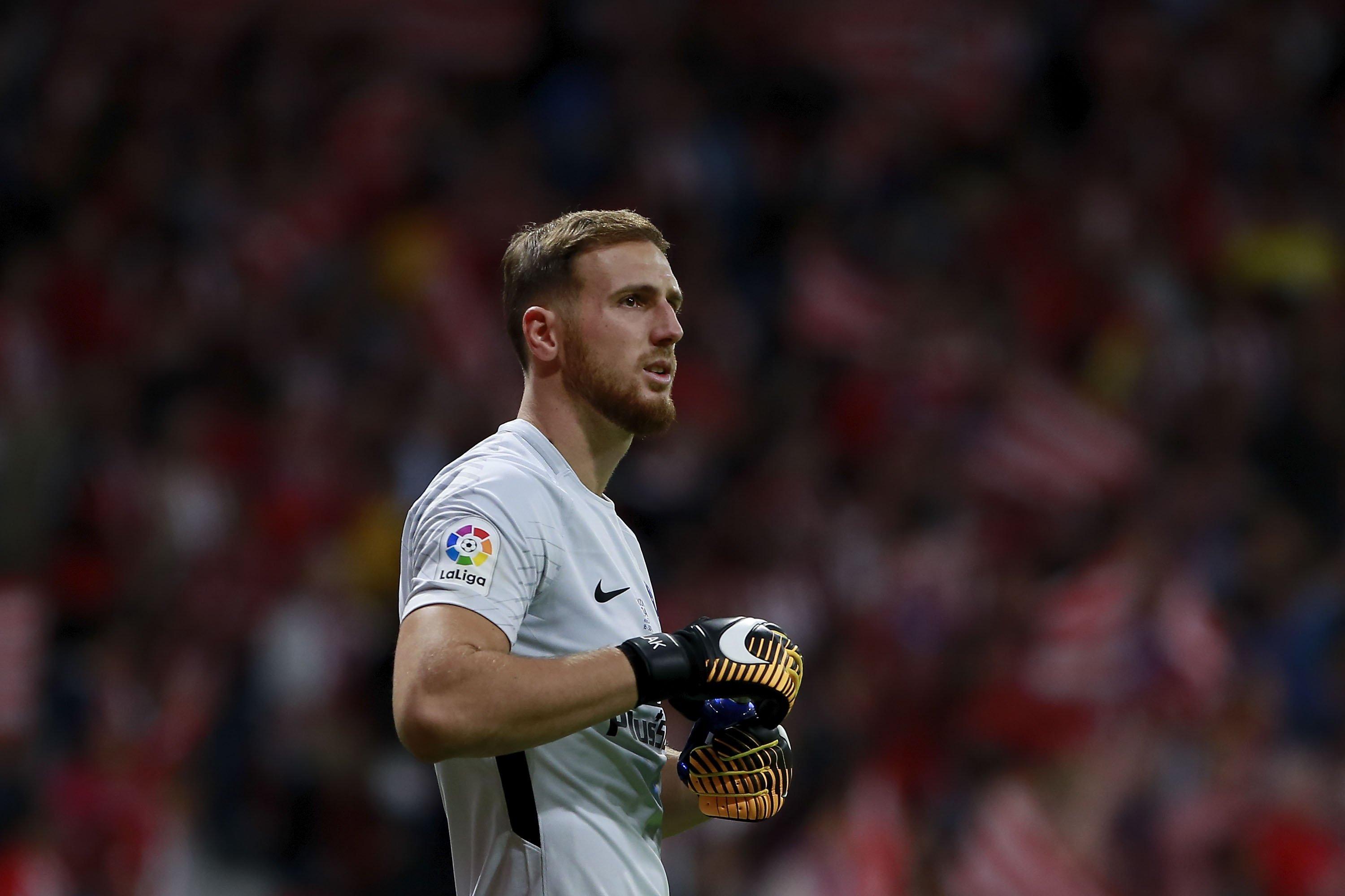 MADRID, SPAIN - SEPTEMBER 16:  Goalkeeper Jan Oblak of Atletico de Madrid looks on during the La Liga match between Club Atletico Madrid and Malaga CF at Estadio Wanda Metropolitano on September 16, 2017 in Madrid, Spain.  (Photo by Gonzalo Arroyo Moreno/Getty Images)