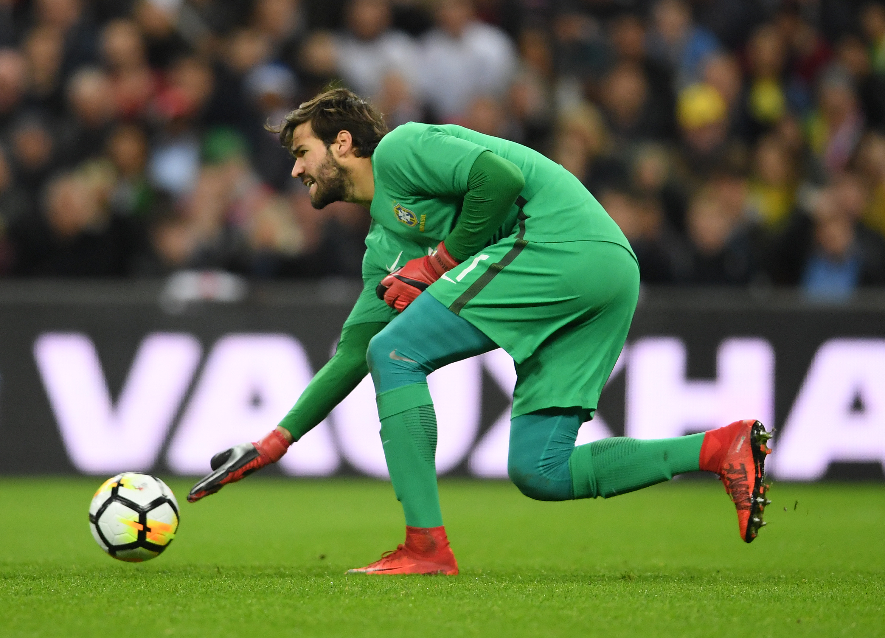 LONDON, ENGLAND - NOVEMBER 14:  Alisson of Brazil in action during the International Friendly match between England and Brazil at Wembley Stadium on November 14, 2017 in London, England.  (Photo by Laurence Griffiths/Getty Images)