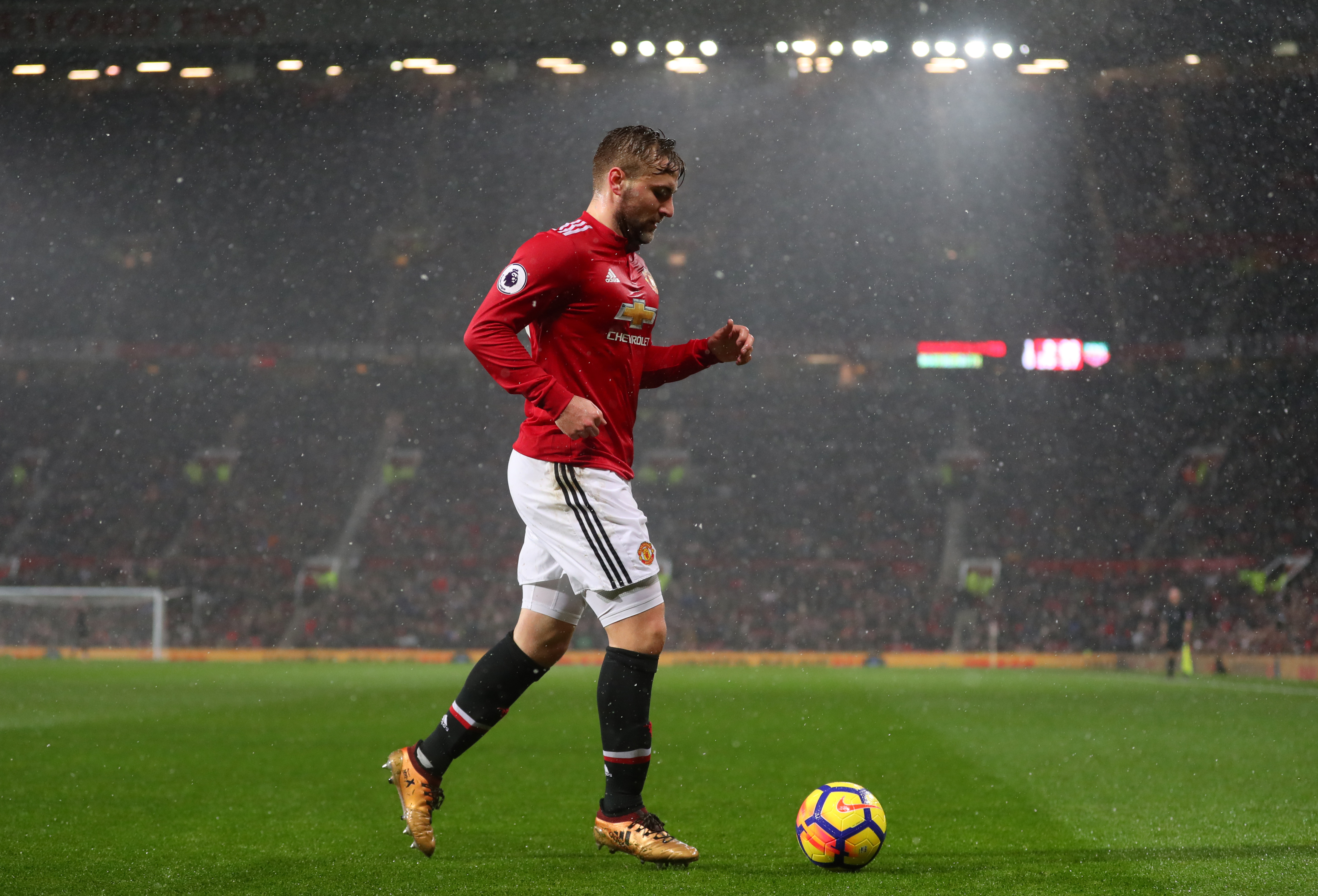 MANCHESTER, ENGLAND - DECEMBER 13: Luke Shaw of Manchester United during the Premier League match between Manchester United and AFC Bournemouth at Old Trafford on December 13, 2017 in Manchester, England. (Photo by Catherine Ivill/Getty Images)