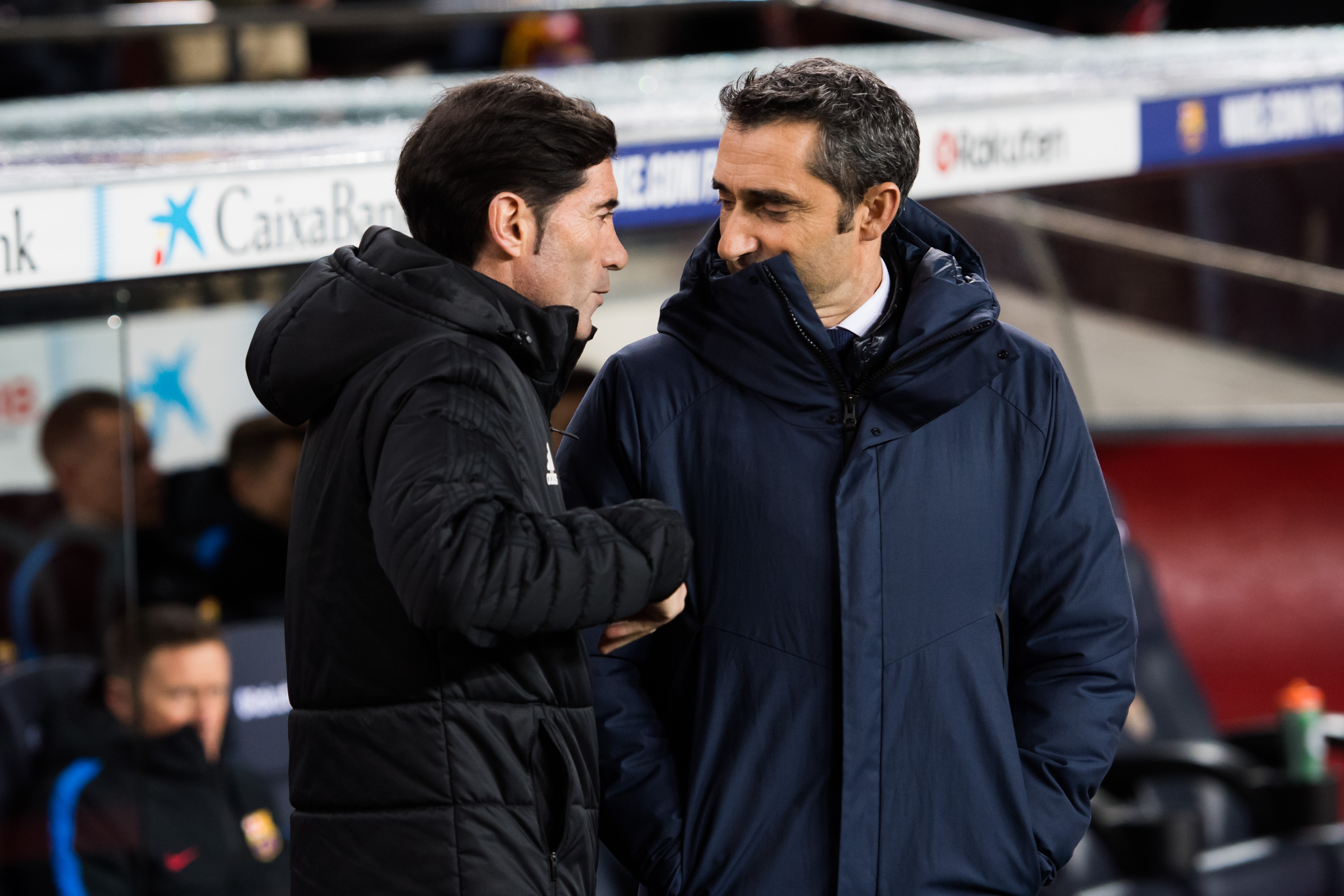 BARCELONA, SPAIN - FEBRUARY 01:  Head Coach Marcelino Garcia Toral of Valencia CF and Head coach Ernesto Valverde of FC Barcelona talk before  the Copa del Rey semi-final first leg match between FC Barcelona and Valencia CF at Camp Nou on February 1, 2018 in Barcelona, Spain.  (Photo by Alex Caparros/Getty Images)