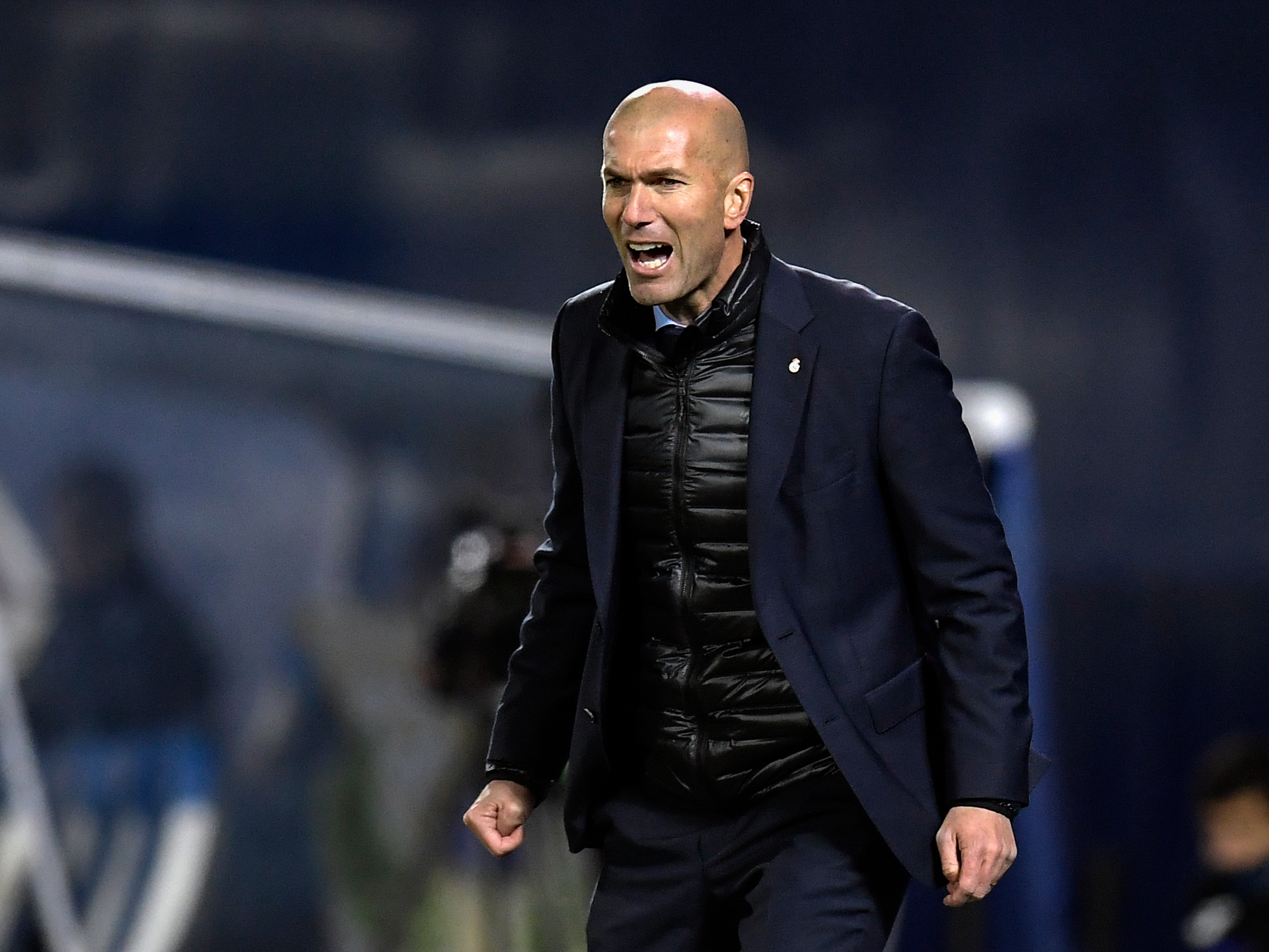 Real Madrid's French coach Zinedine Zidane gestures during the Spanish league football match Club Deportivo Leganes SAD against Real Madrid CF at the Estadio Municipal Butarque in Leganes on the outskirts of Madrid on February 21, 2018. / AFP PHOTO / OSCAR DEL POZO        (Photo credit should read OSCAR DEL POZO/AFP/Getty Images)