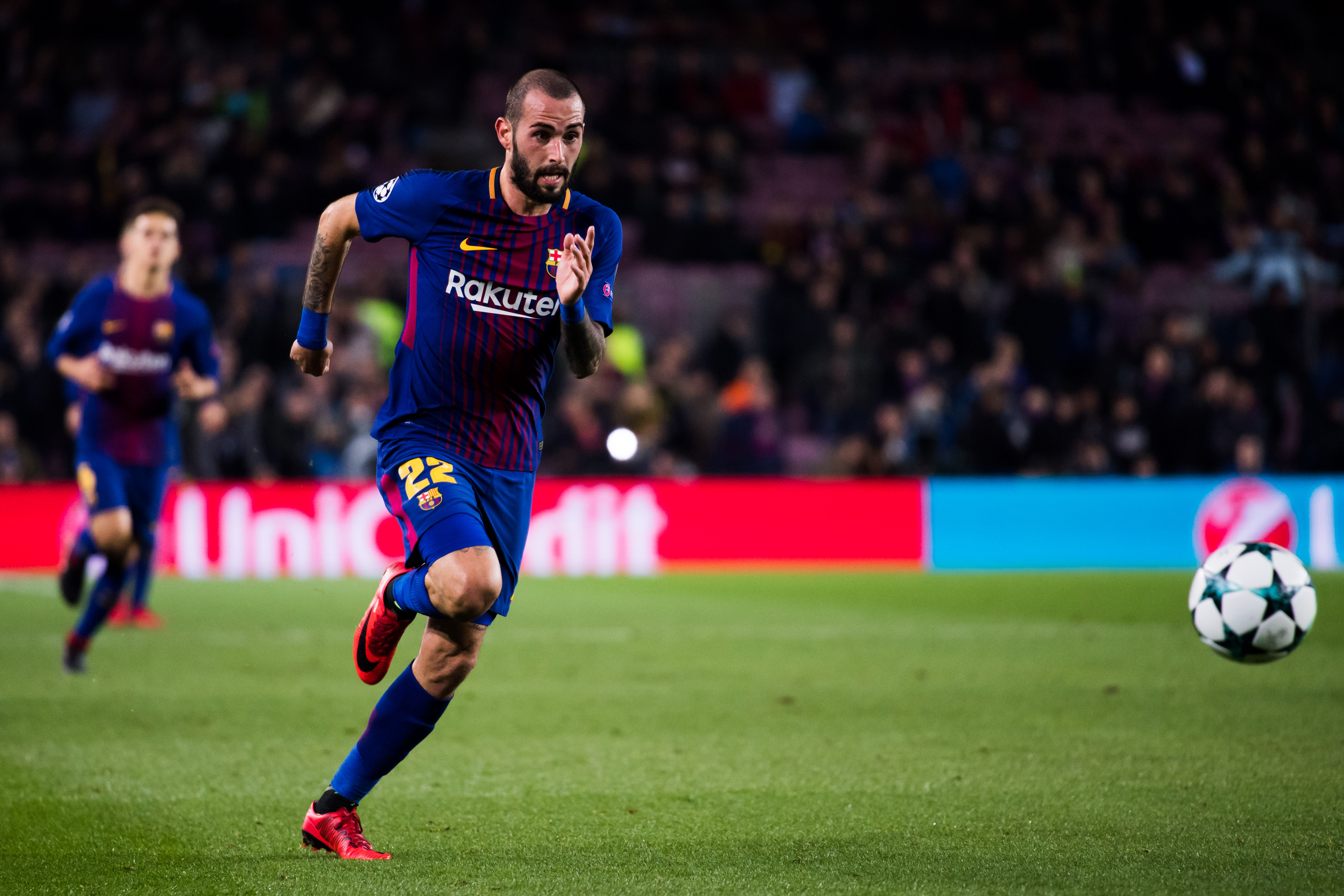 BARCELONA, SPAIN - DECEMBER 05:  Aleix Vidal of FC Barcelona runs for the ball during the UEFA Champions League group D match between FC Barcelona and Sporting CP at Camp Nou on December 5, 2017 in Barcelona, Spain.  (Photo by Alex Caparros/Getty Images)