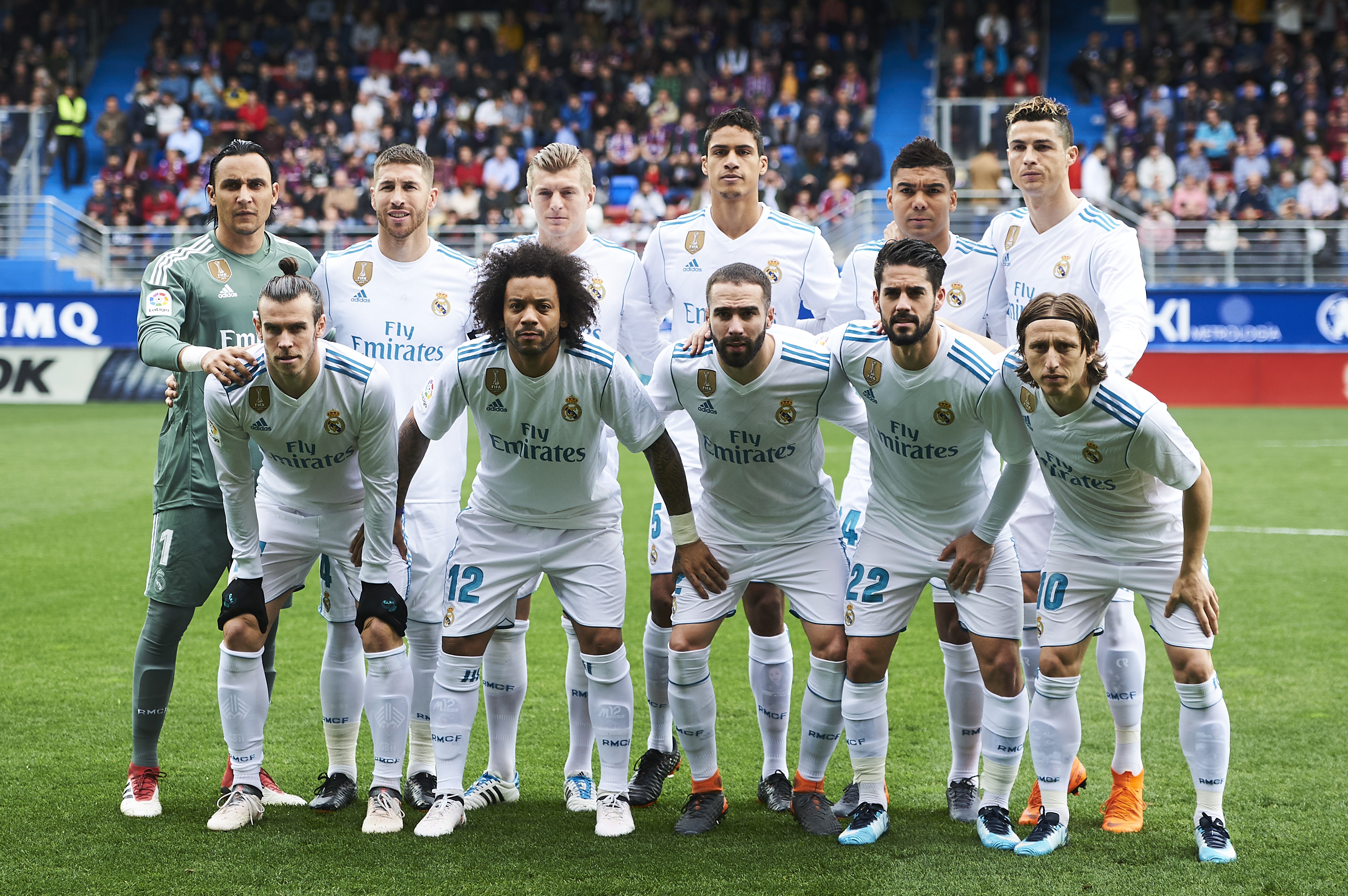 EIBAR, SPAIN - MARCH 10:   Real Madrid players line up for a team photo prior to the start of the La Liga match between SD Eibar and Real Madrid at Ipurua Municipal Stadium on March 10, 2018 in Eibar, Spain .  (Photo by Juan Manuel Serrano Arce/Getty Images)