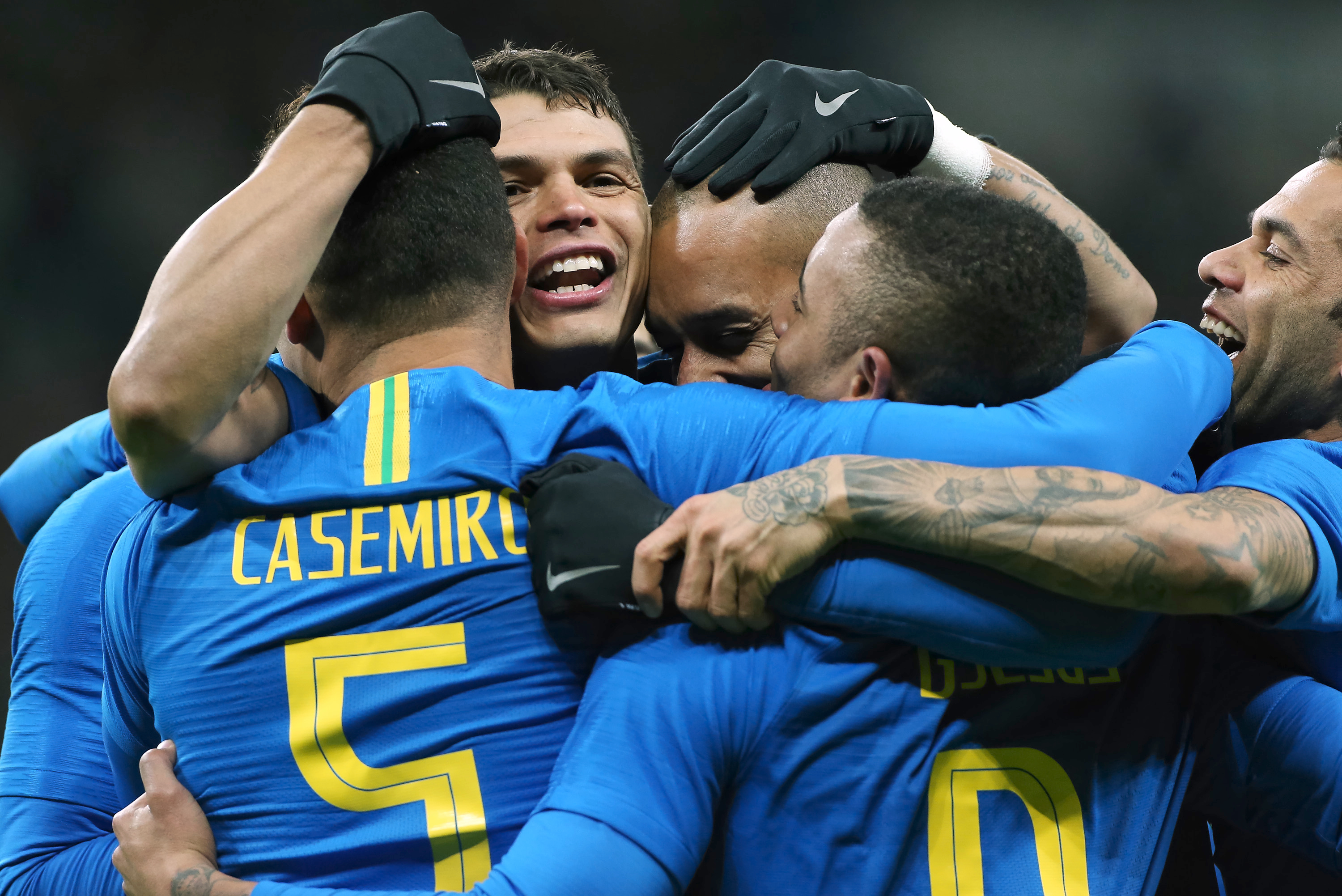 MOSCOW, RUSSIA - MARCH 23: Players of Brazil celebrate a goal during the International friendly  match between Russia and Brazil at Luzhniki Stadium on March 23, 2018 in Moscow, Russia. (Photo by Oleg Nikishin/Getty Images)