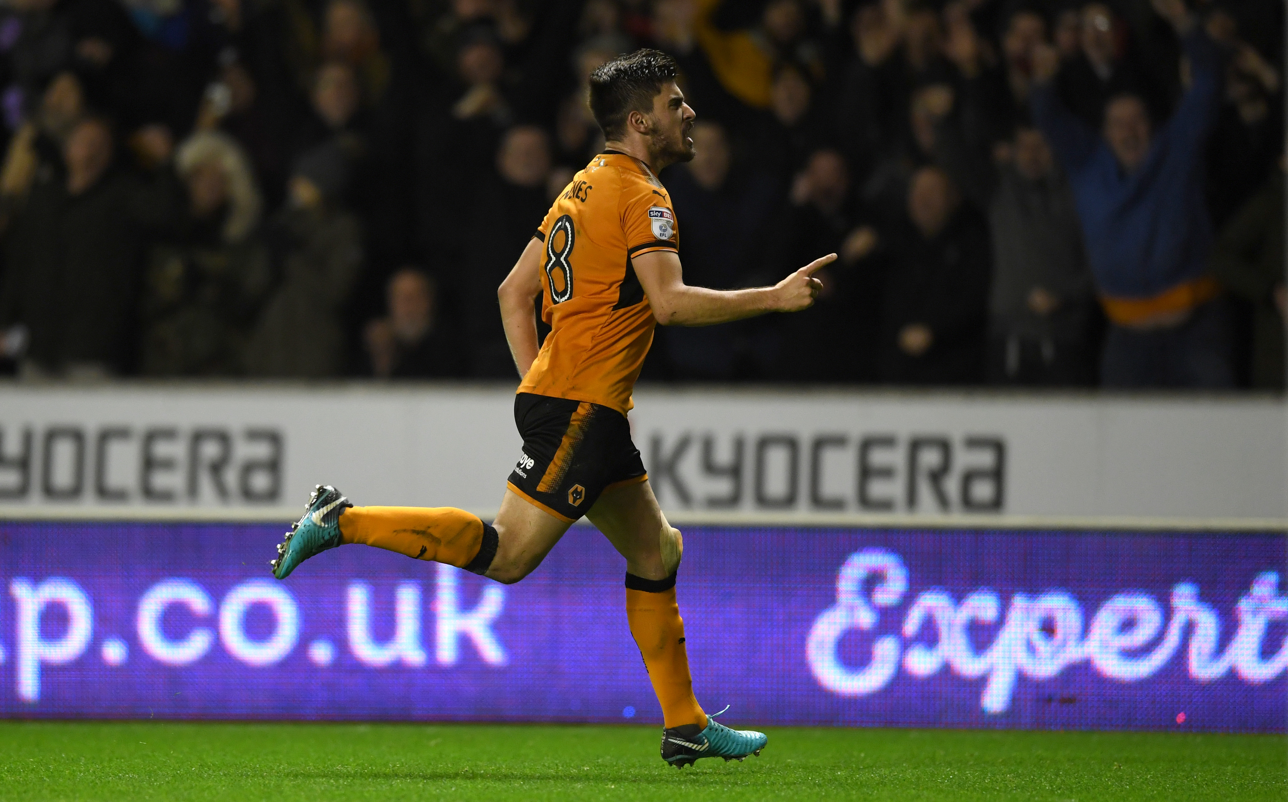 WOLVERHAMPTON, ENGLAND - JANUARY 02:  Ruben Neves of Wolverhampton Wanderers celebrates scoring the opening goal during the Sky Bet Championship match between Wolverhampton and Brentford at Molineux on January 2, 2018 in Wolverhampton, England.  (Photo by Gareth Copley/Getty Images)