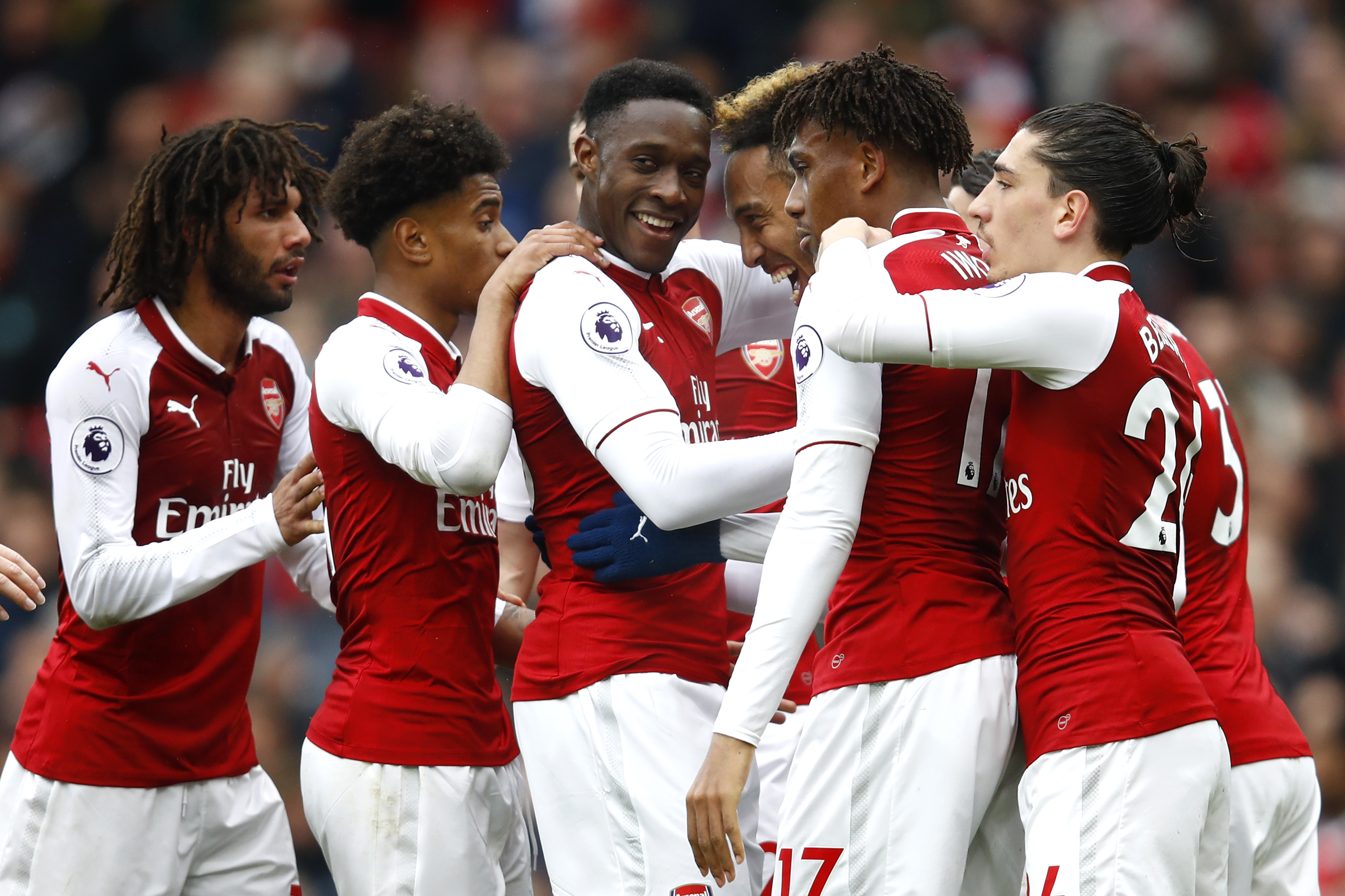 LONDON, ENGLAND - APRIL 08:  Pierre-Emerick Aubameyang of Arsenal celebrates with team mates after scoring his sides first goal during the Premier League match between Arsenal and Southampton at Emirates Stadium on April 8, 2018 in London, England.  (Photo by Julian Finney/Getty Images)