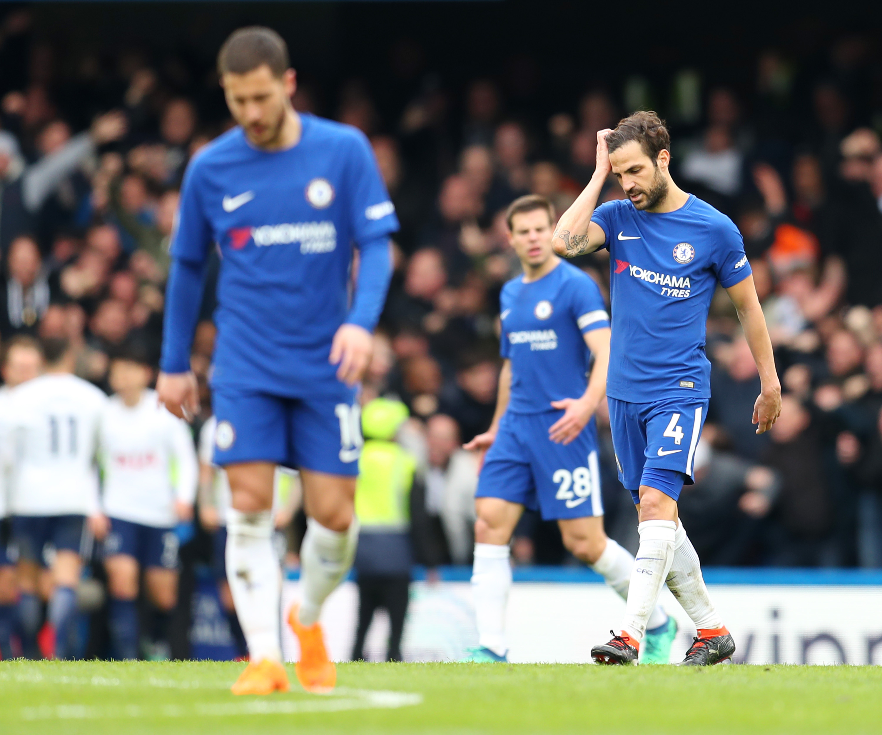 LONDON, ENGLAND - APRIL 01:  Cesc Fabregas of Chelsea looks dejected during the Premier League match between Chelsea and Tottenham Hotspur at Stamford Bridge on April 1, 2018 in London, England.  (Photo by Catherine Ivill/Getty Images)