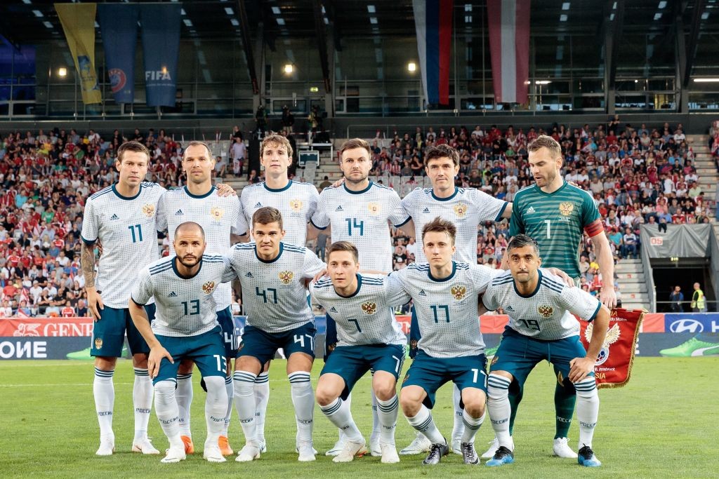 Russia's players players pose for the team photo prior to the international friendly football match Austria v Russia at the Tivoli stadium in Innsbruck on May 30, 2018. (Photo by Johann GRODER / APA / AFP) / Austria OUT (Photo credit should read JOHANN GRODER/AFP/Getty Images)