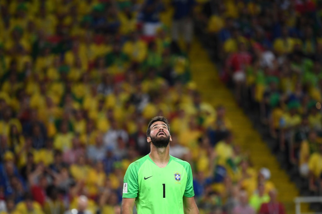 Brazil's goalkeeper Alisson looks up during the Russia 2018 World Cup Group E football match between Serbia and Brazil at the Spartak Stadium in Moscow on June 27, 2018. (Photo by Kirill KUDRYAVTSEV / AFP) / RESTRICTED TO EDITORIAL USE - NO MOBILE PUSH ALERTS/DOWNLOADS (Photo credit should read KIRILL KUDRYAVTSEV/AFP/Getty Images)