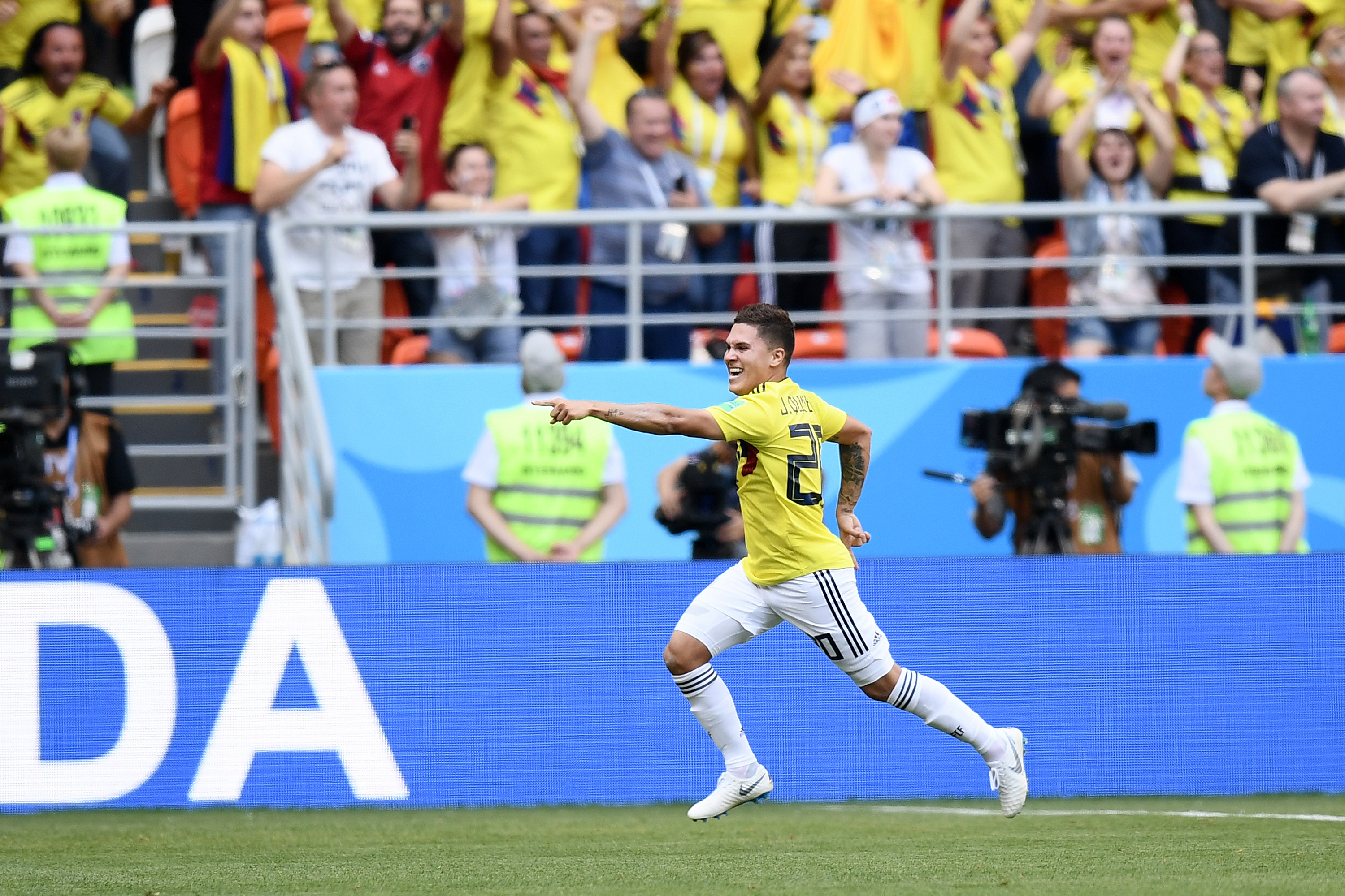 SARANSK, RUSSIA - JUNE 19:  Juan Quintero of Colombia celebrates after scoring his team's first goal during the 2018 FIFA World Cup Russia group H match between Colombia and Japan at Mordovia Arena on June 19, 2018 in Saransk, Russia.  (Photo by Carl Court/Getty Images)