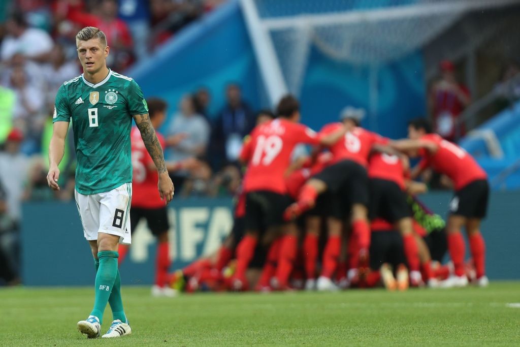 TOPSHOT - Germany's midfielder Toni Kroos (C) reacts following his team's loss during the Russia 2018 World Cup Group F football match between South Korea and Germany at the Kazan Arena in Kazan on June 27, 2018. (Photo by Roman Kruchinin / AFP) / RESTRICTED TO EDITORIAL USE - NO MOBILE PUSH ALERTS/DOWNLOADS (Photo credit should read ROMAN KRUCHININ/AFP/Getty Images)