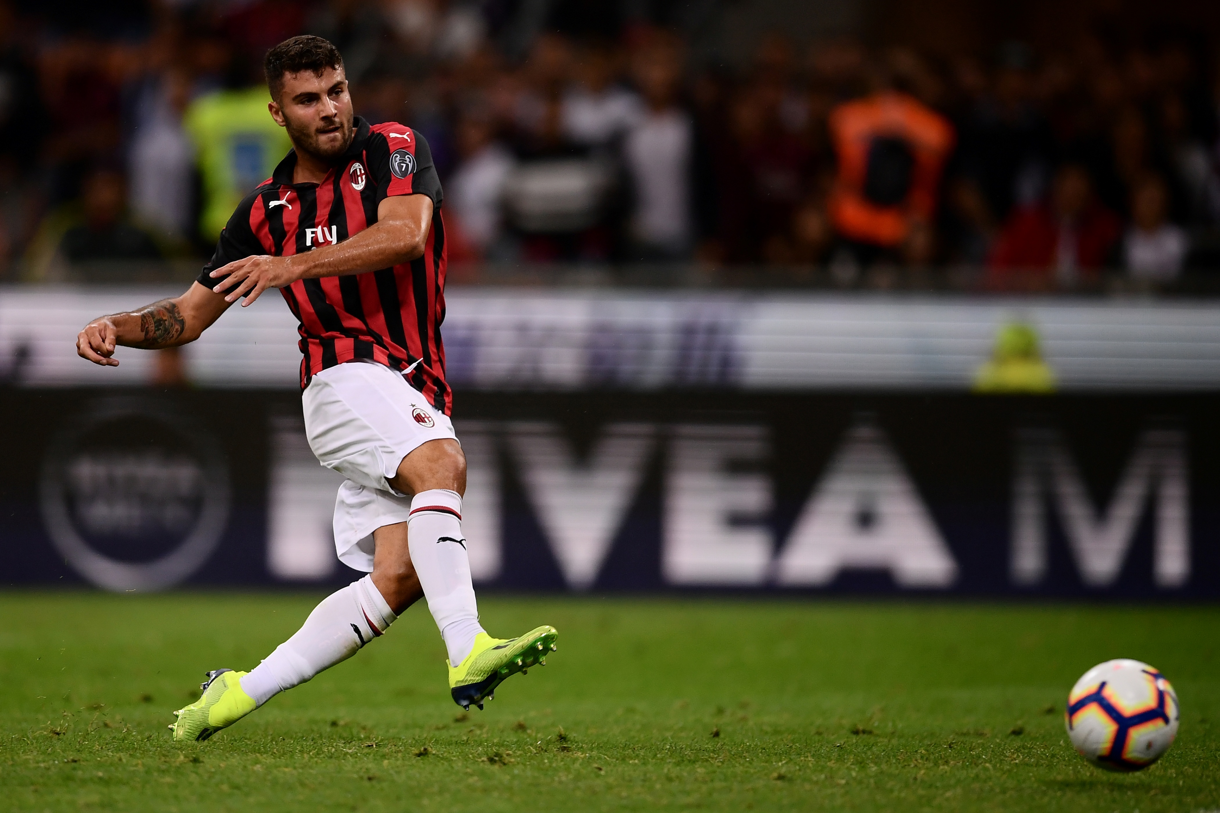 AC Milan's forward Patrick Cutrone from Italy scores a goal during the Italian Serie A football match AC Milan vs Roma on August 31, 2018 at the 'San Siro Stadium' in Milan. (Photo by MARCO BERTORELLO / AFP)        (Photo credit should read MARCO BERTORELLO/AFP/Getty Images)