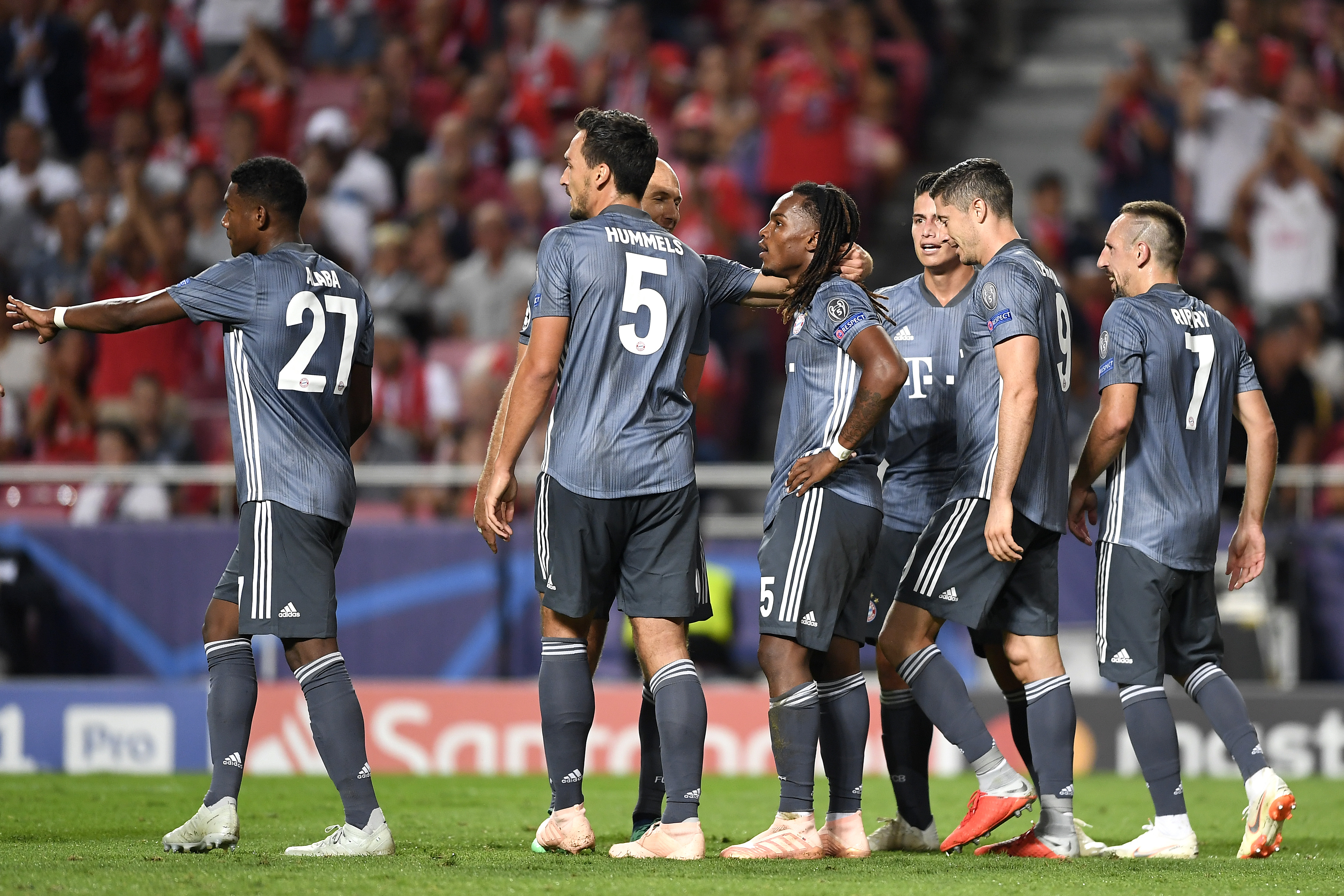 LISBON, PORTUGAL - SEPTEMBER 19:  Renato Sanches of Bayern Munich celebrates after scoring his team's second goal with his team mates during the Group E match of the UEFA Champions League between SL Benfica and FC Bayern Muenchen at Estadio da Luz on September 19, 2018 in Lisbon, Portugal.  (Photo by Octavio Passos/Getty Images)