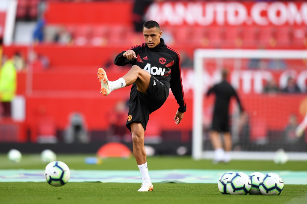 MANCHESTER, ENGLAND - AUGUST 10: Alexis Sanchez of Manchester United warms up prior to the Premier League match between Manchester United and Leicester City at Old Trafford on August 10, 2018 in Manchester, United Kingdom. (Photo by Michael Regan/Getty Images)