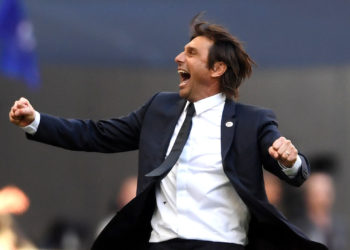 LONDON, ENGLAND - MAY 19:  Antonio Conte, Manager of Chelsea celebrates his sides victory following The Emirates FA Cup Final between Chelsea and Manchester United at Wembley Stadium on May 19, 2018 in London, England.  (Photo by Laurence Griffiths/Getty Images)