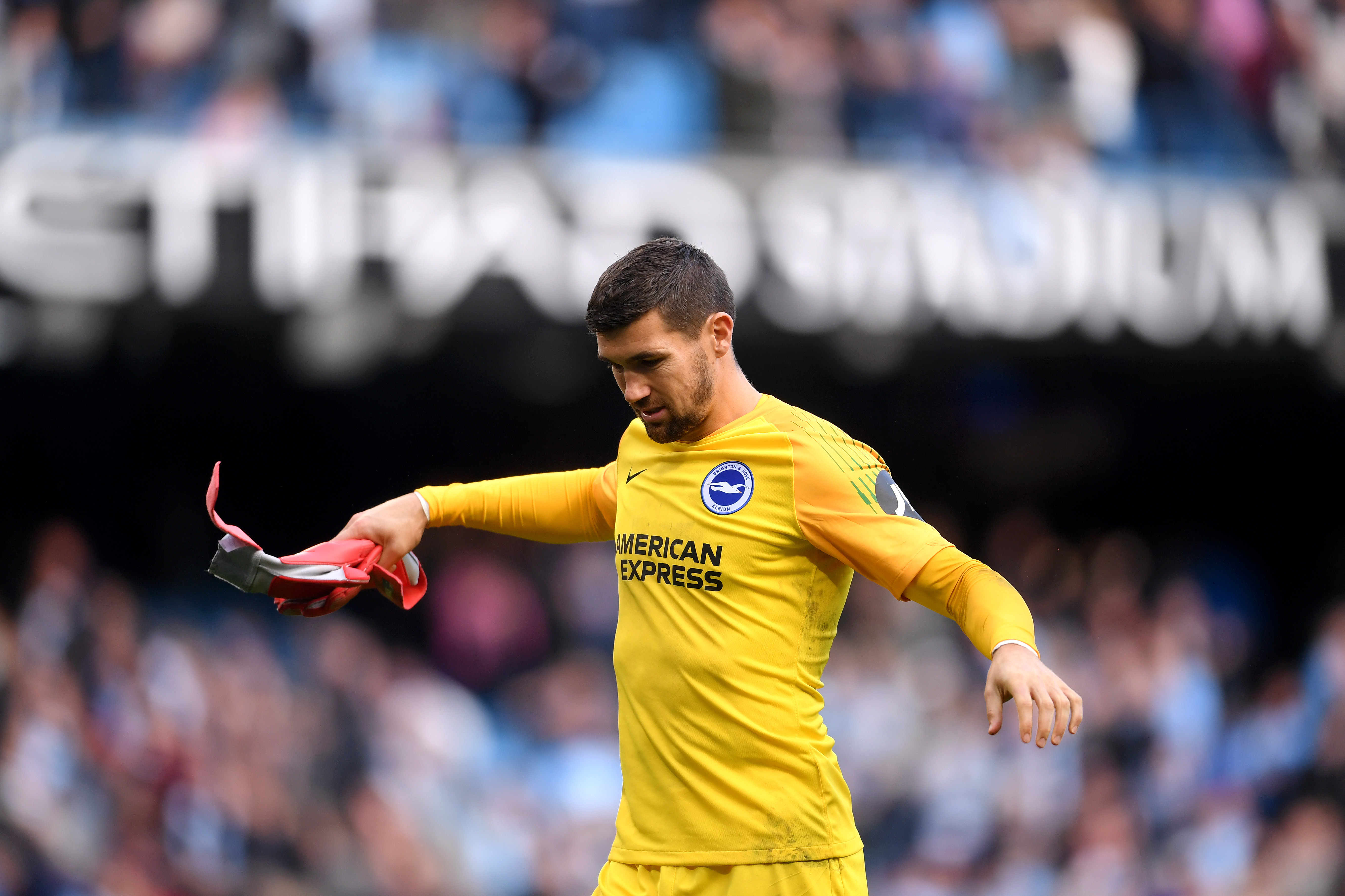 MANCHESTER, ENGLAND - SEPTEMBER 29:  Mathew Ryan of Brighton and Hove Albion reacts during the Premier League match between Manchester City and Brighton & Hove Albion at Etihad Stadium on September 29, 2018 in Manchester, United Kingdom.  (Photo by Laurence Griffiths/Getty Images)