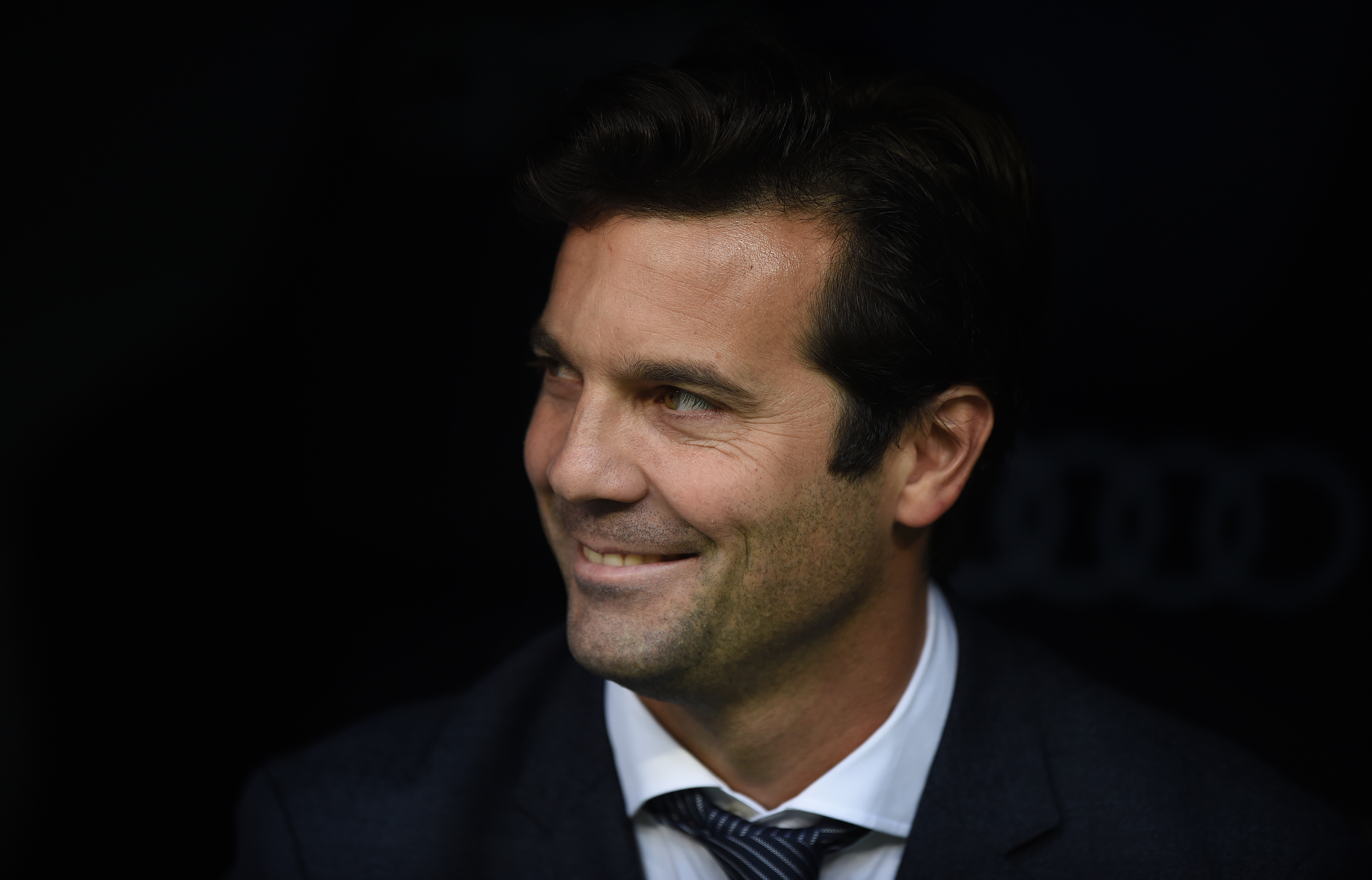 MADRID, SPAIN - NOVEMBER 03: Interim Santiago Solari, head coach of Real Madrid looks on before the start the La Liga match between Real Madrid CF and Real Valladolid CF at Estadio Santiago Bernabeu on November 03, 2018 in Madrid, Spain. (Photo by Denis Doyle/Getty Images)