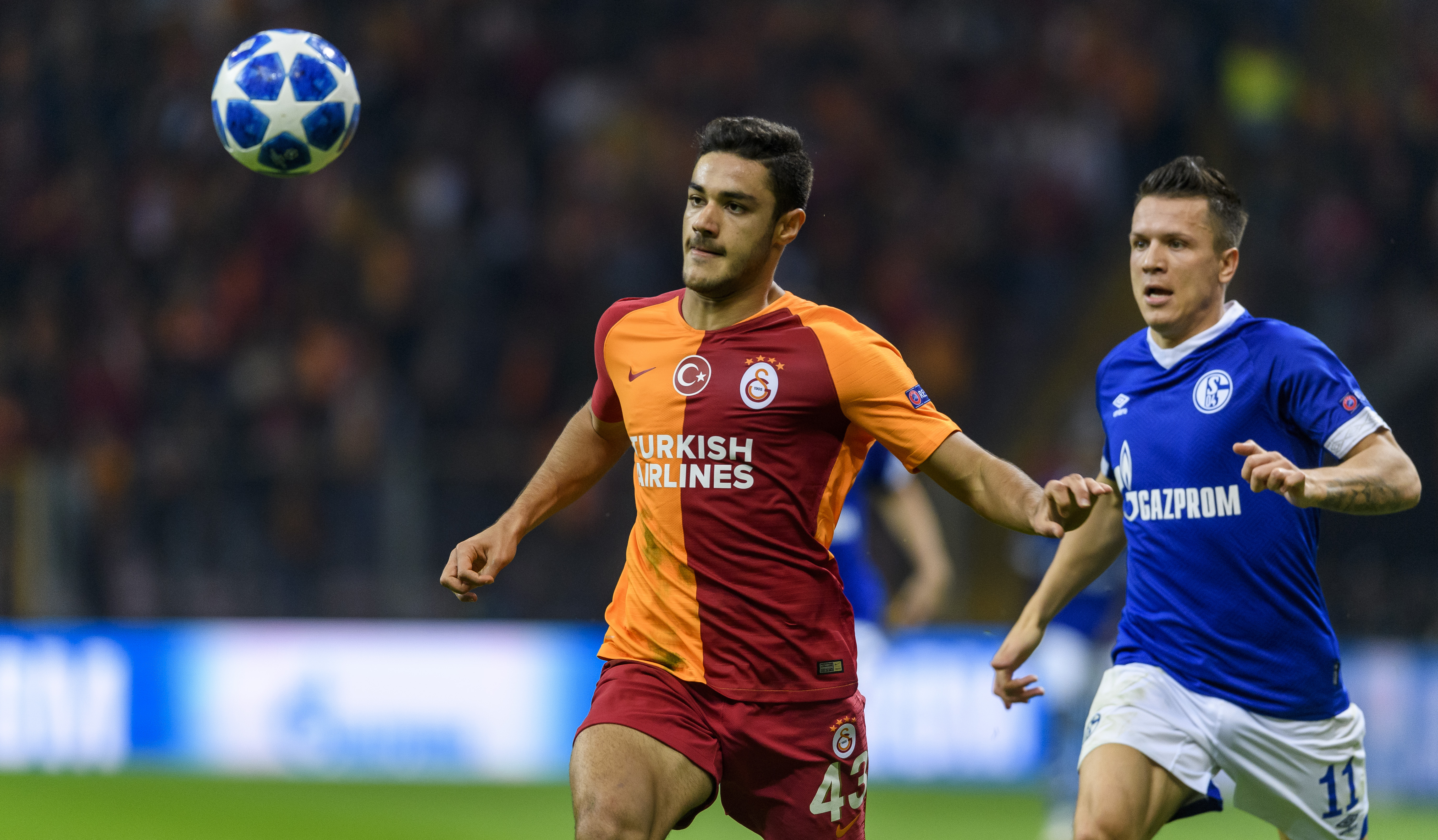 ISTANBUL, TURKEY - OCTOBER 24: Ozan Kabak of Galatasaray in action against Yeven Konoplyanka of Schalke during the Group D match of the UEFA Champions League between Galatasaray and FC Schalke 04 at Turk Telekom Arena on October 24, 2018 in Istanbul, Turkey. (Photo by Alexander Scheuber/Bongarts/Getty Images)