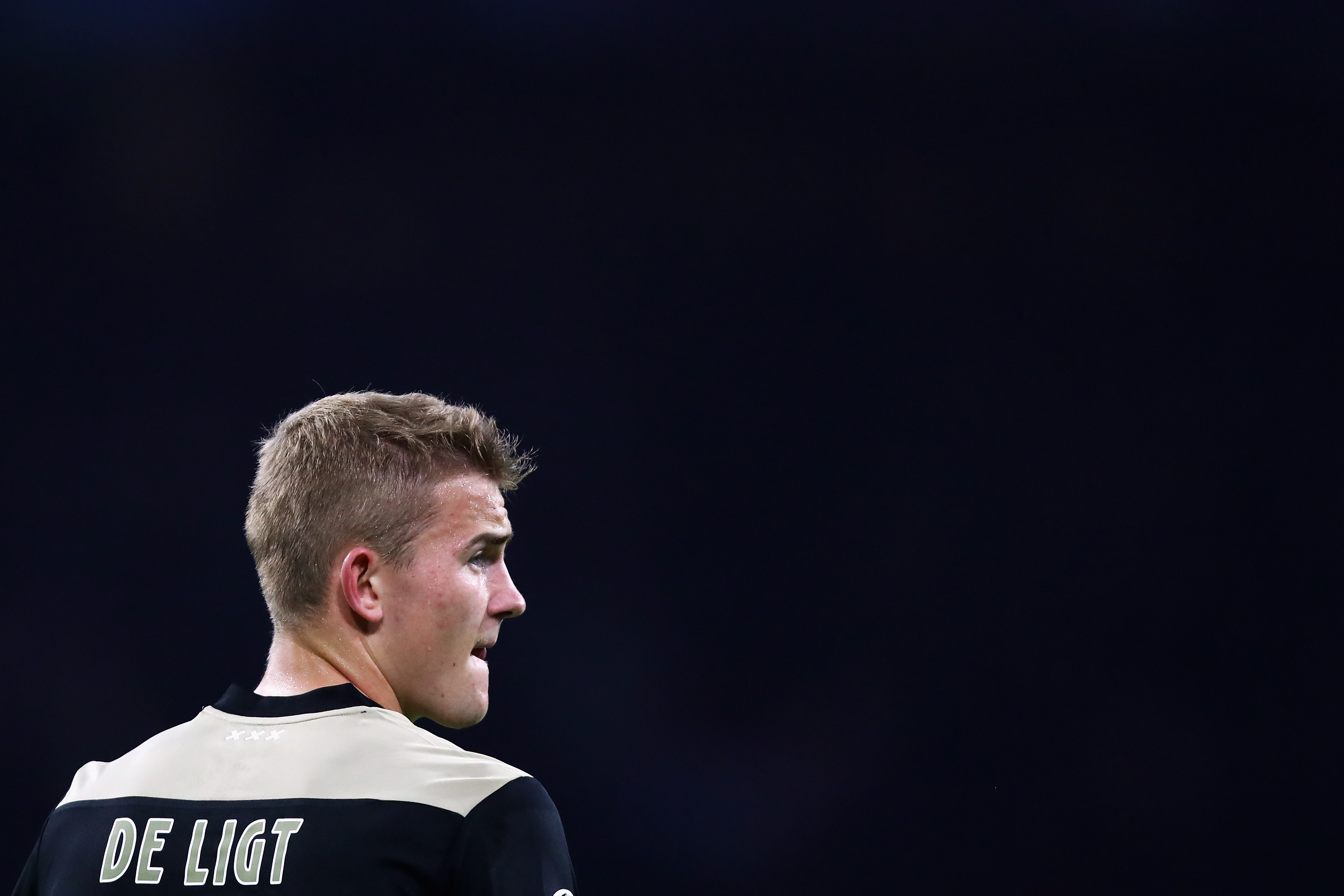 AMSTERDAM, NETHERLANDS - OCTOBER 23:  Captain, Matthijs de Ligt of Ajax looks on during the Group E match of the UEFA Champions League between Ajax and SL Benfica at Johan Cruyff Arena on October 23, 2018 in Amsterdam, Netherlands.  (Photo by Dean Mouhtaropoulos/Getty Images)