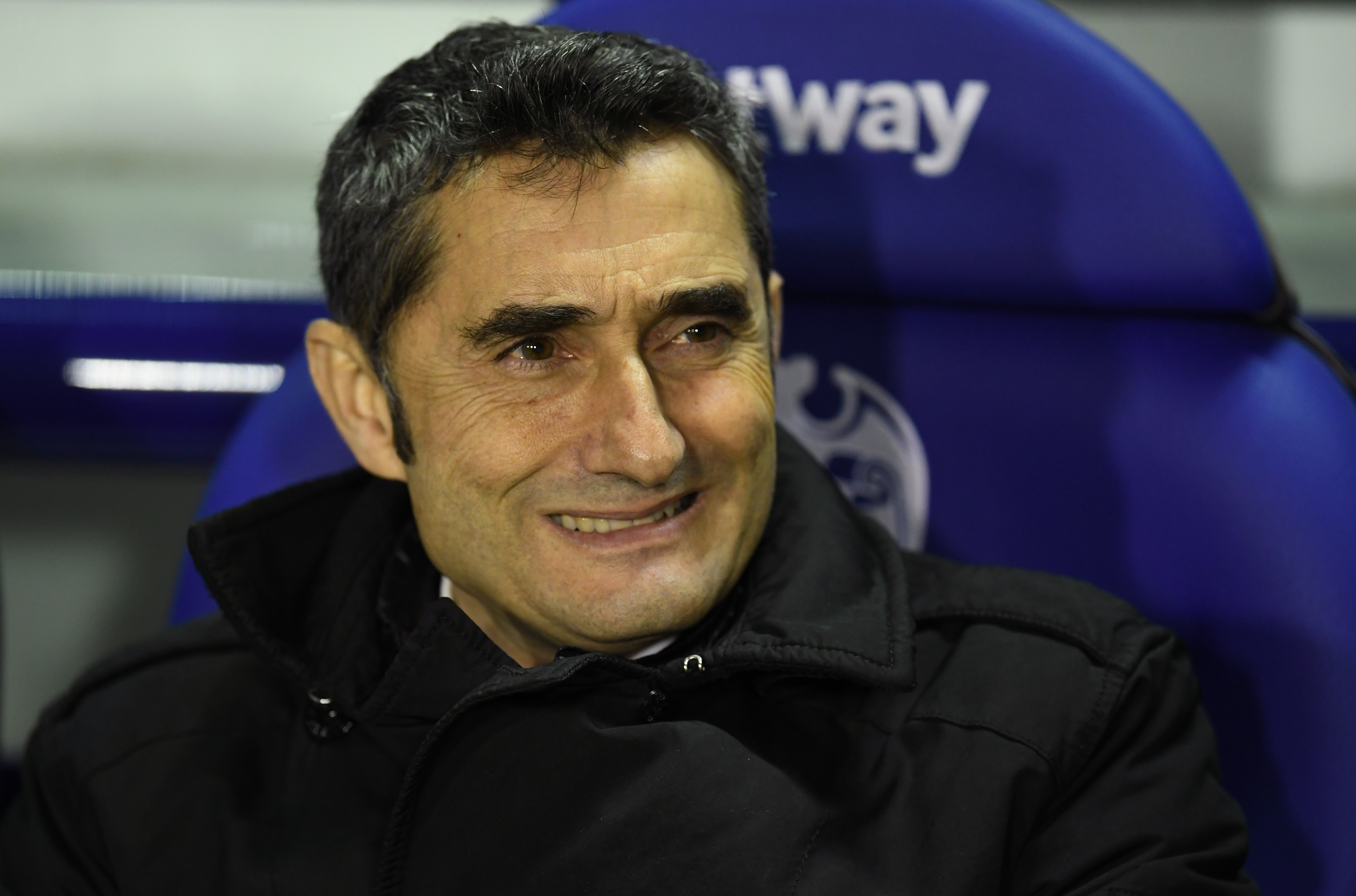 VALENCIA, SPAIN - JANUARY 10:   Ernesto Valverde, Manager of Barcelona looks on prior to the Copa del Rey Round of 16 match between Levante and FC Barcelona at Ciutat de Valencia on January 10, 2019 in Valencia, Spain. (Photo by David Ramos/Getty Images)