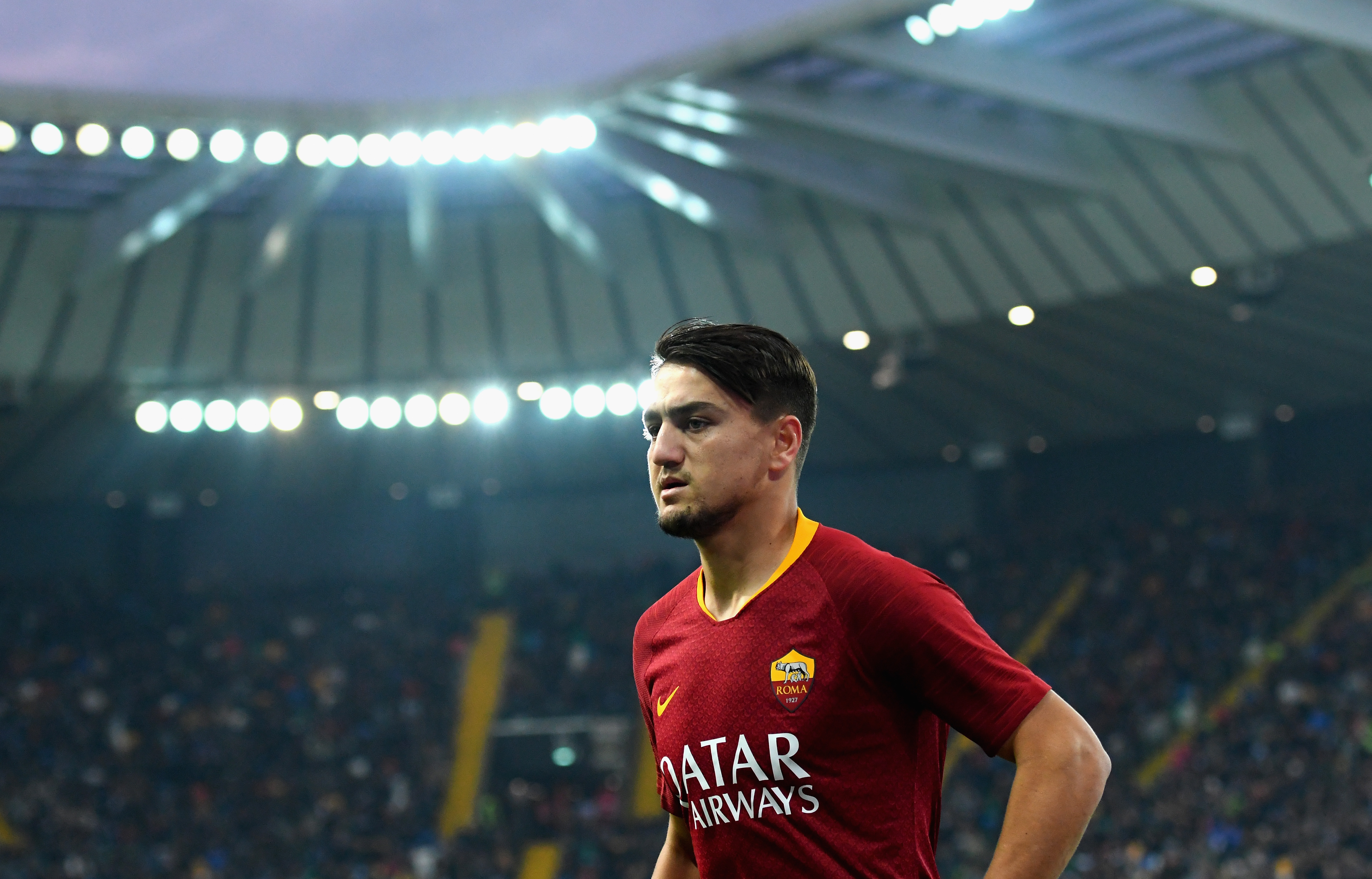 UDINE, ITALY - NOVEMBER 24: Cengiz Under of AS Roma looks on during the Serie A match between Udinese and AS Roma at Stadio Friuli on November 24, 2018 in Udine, Italy.  (Photo by Alessandro Sabattini/Getty Images)
